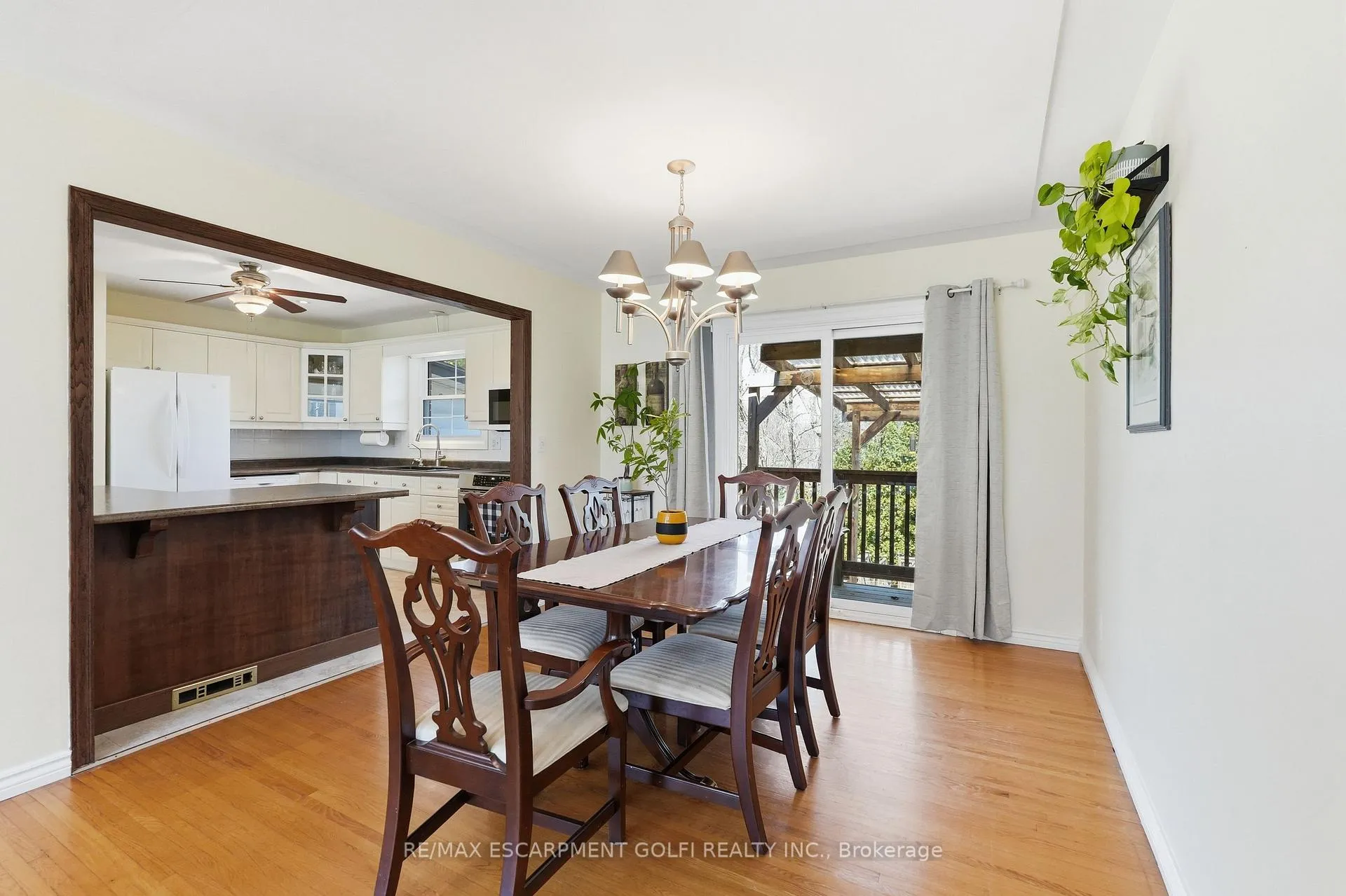Photo 9 of 55 Berkley Crescent, Norfolk, Simcoe — HOMEH