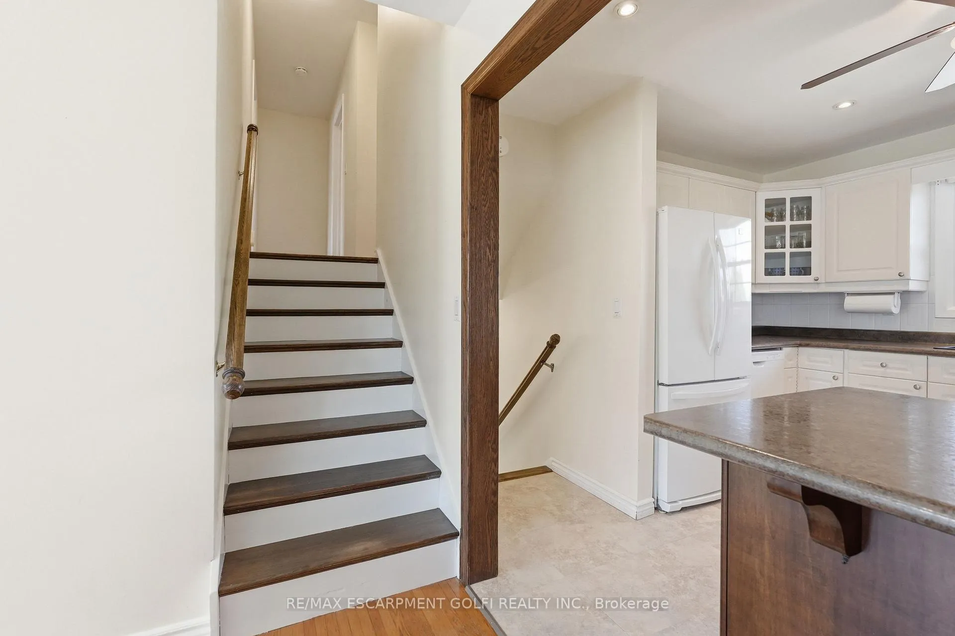Photo 15 of 55 Berkley Crescent, Norfolk, Simcoe — HOMEH