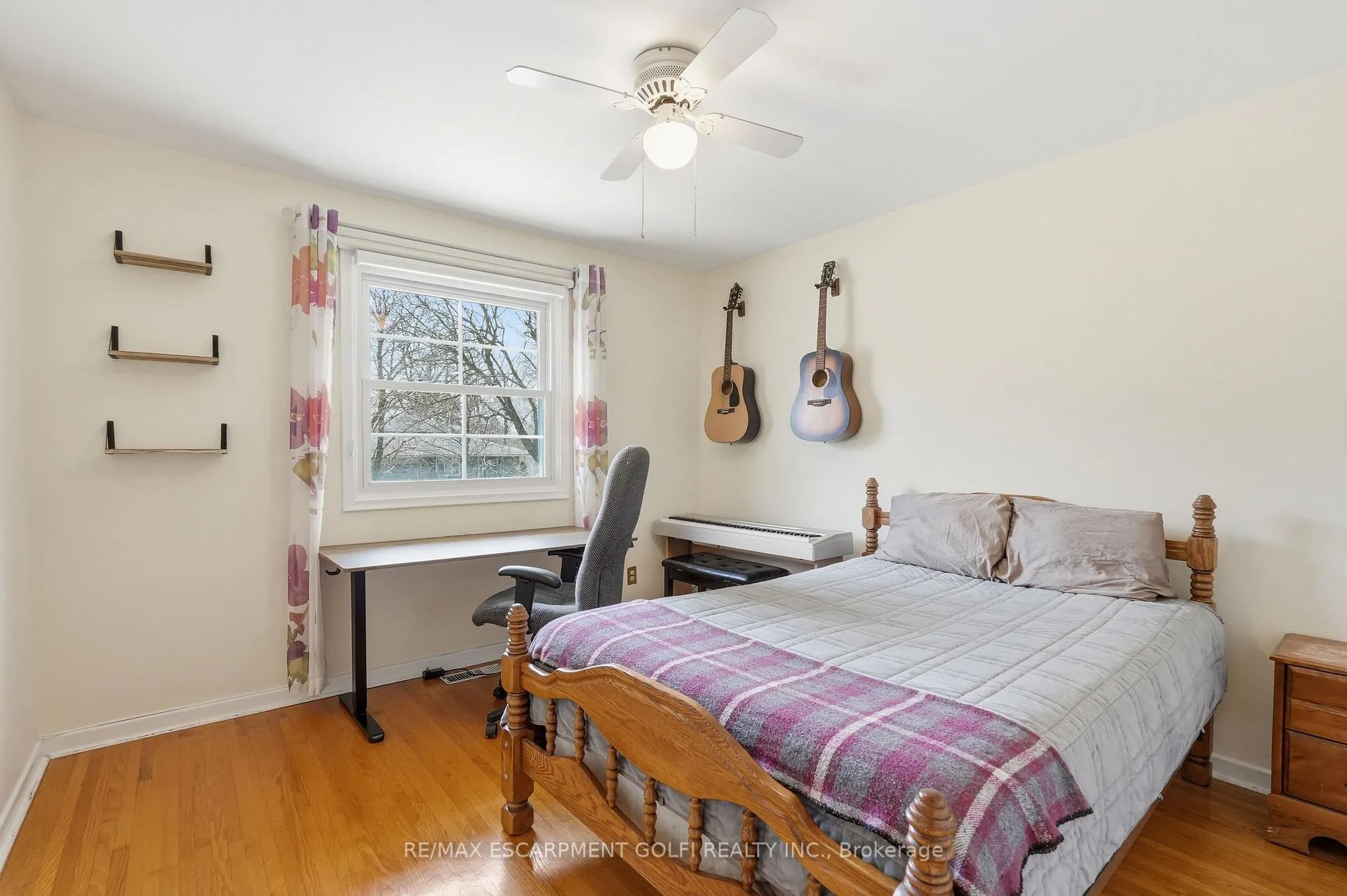 Photo 22 of 55 Berkley Crescent, Norfolk, Simcoe — HOMEH