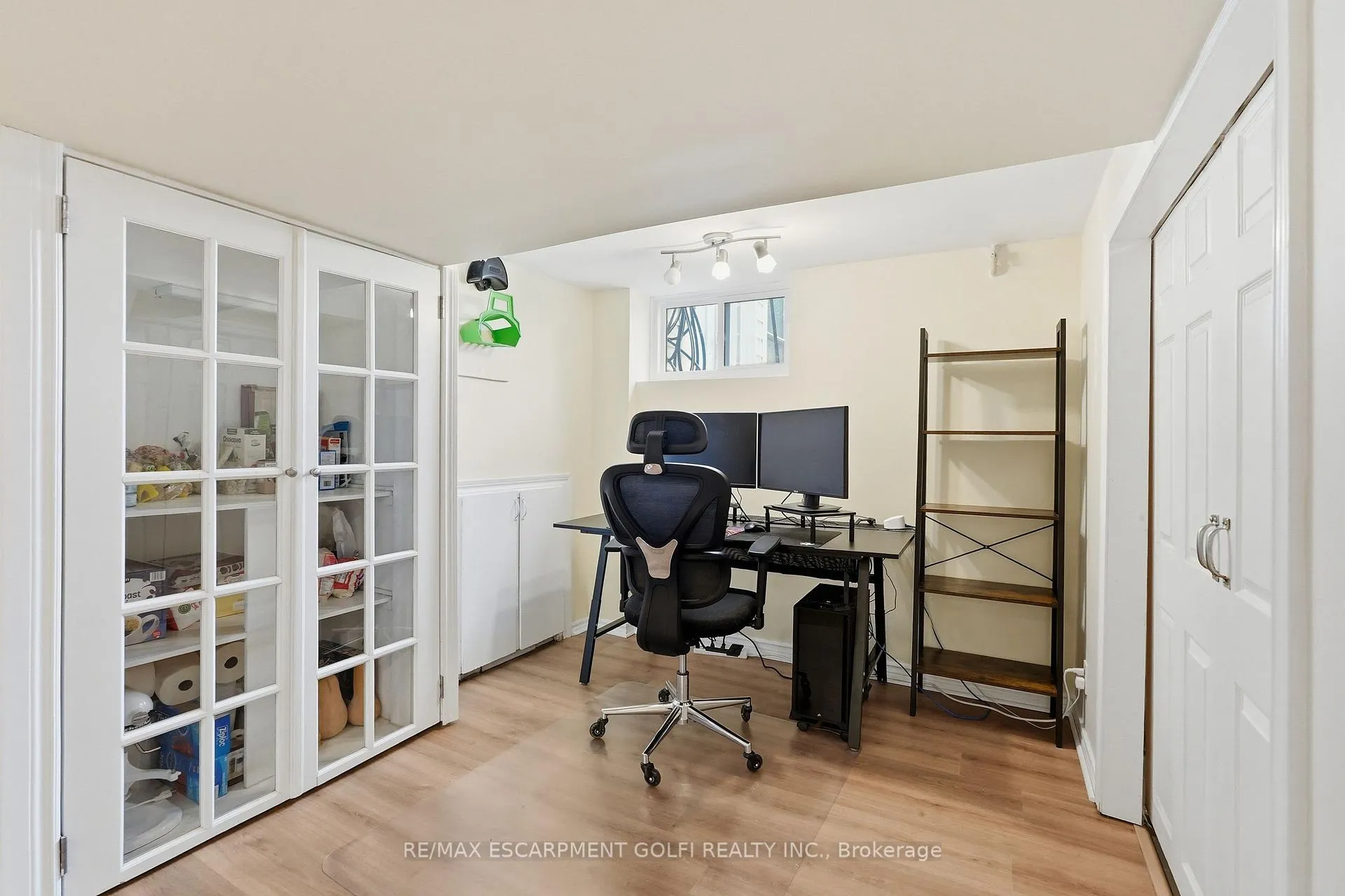 Photo 35 of 55 Berkley Crescent, Norfolk, Simcoe — HOMEH
