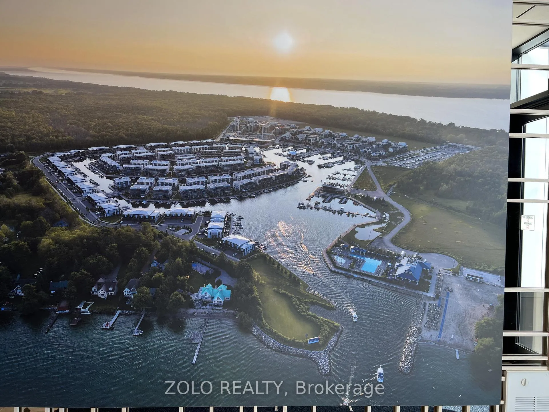 Photo 2 of Unit 305, 333 Sunseeker Avenue, Innisfil, Rural Innisfil — HOMEH