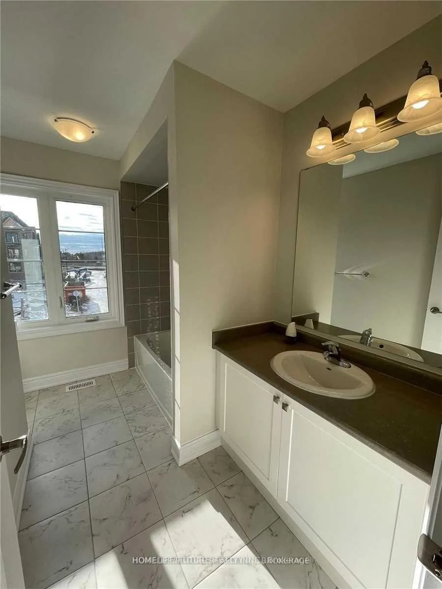 Photo 14 of 46 Gillivary Drive, Whitby, Rural Whitby — HOMEH