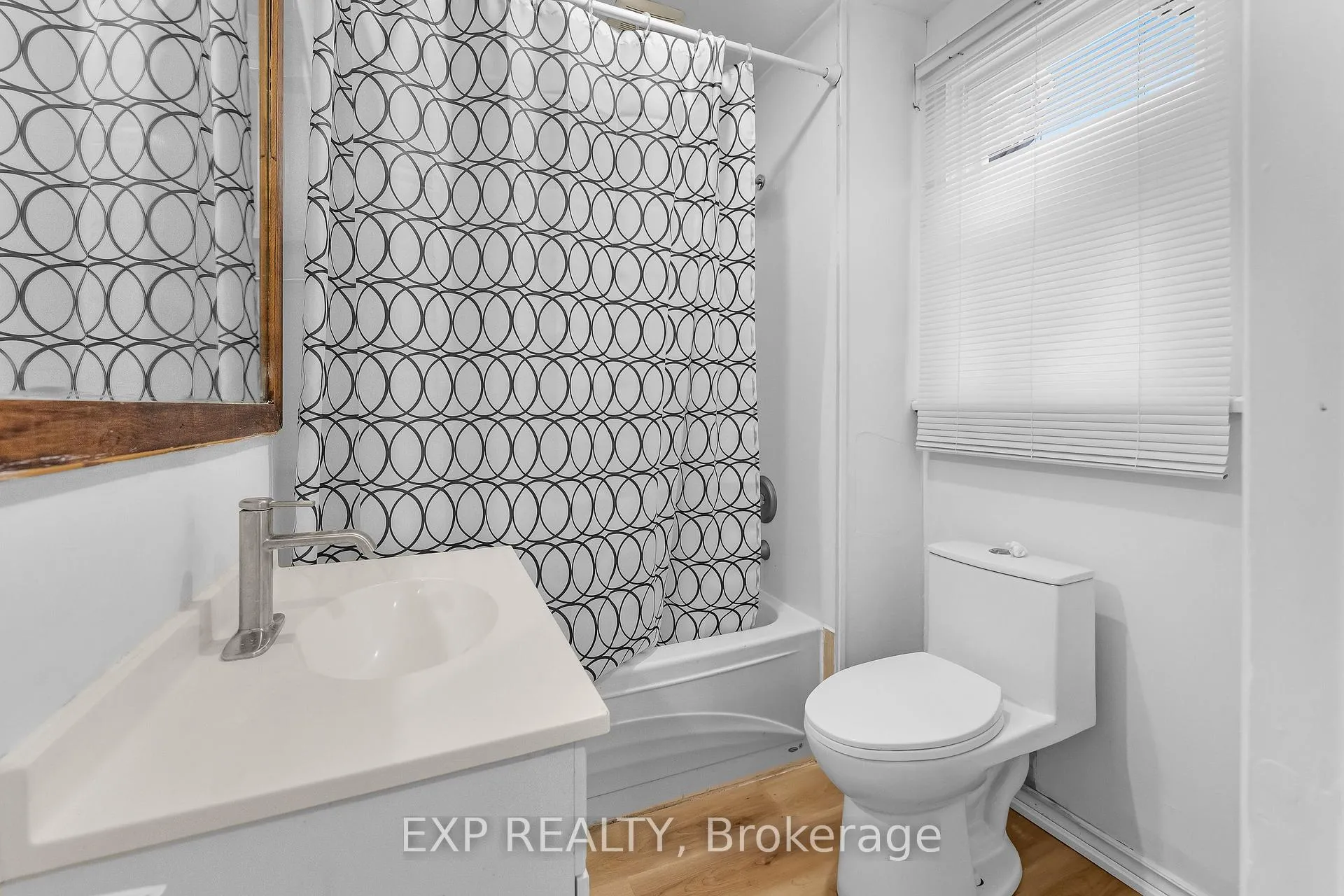 Photo 8 of Unit 1, 6367 High Street, Niagara Falls, Hospital — HOMEH