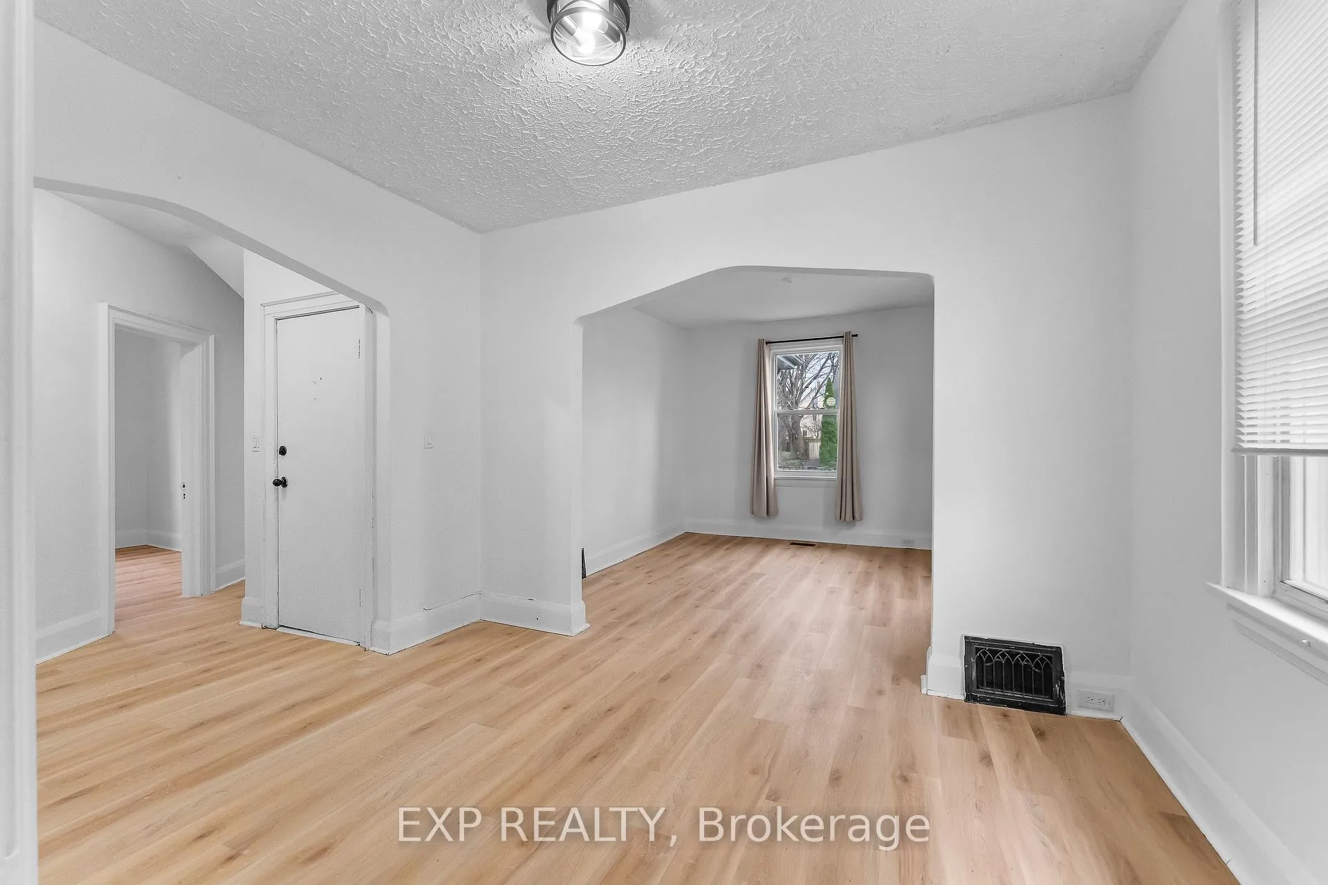 Photo 14 of Unit 1, 6367 High Street, Niagara Falls, Hospital — HOMEH