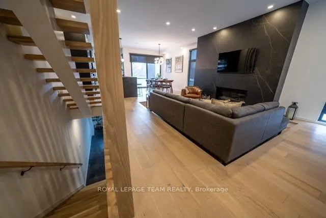 Photo 5 of 358 Byron Avenue, Ottawa, Westboro/Hampton Park — HOMEH