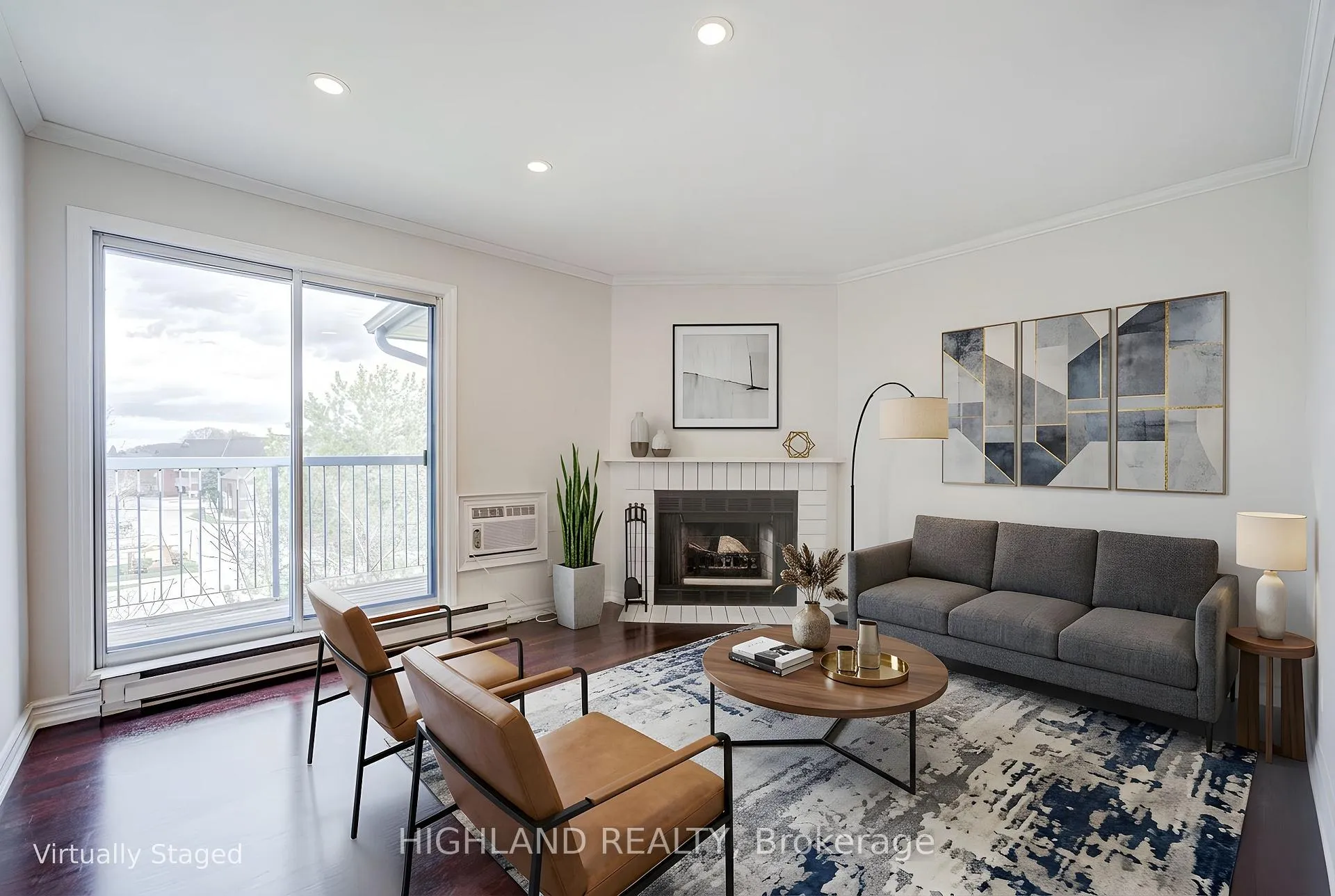 Front of Unit 1033, 95 Trailwood Drive