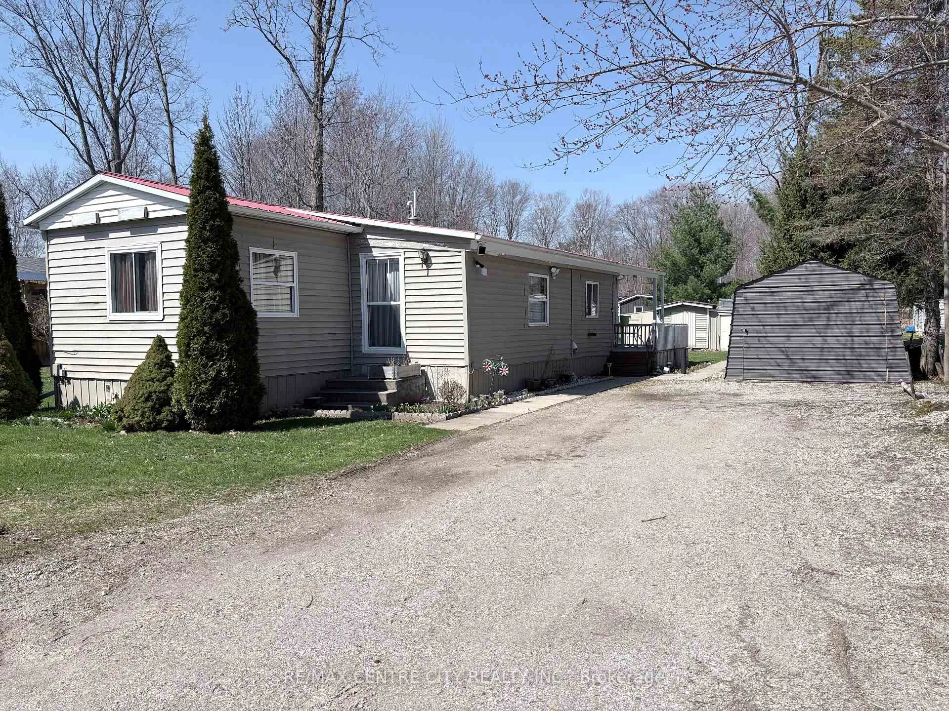 Front of Unit 10, 9275 Hacienda Road N