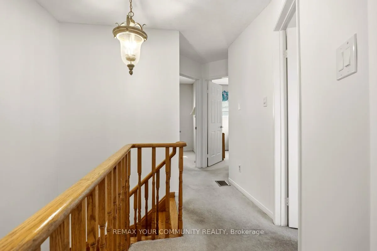 Photo 16 of 82 Whitney Place, Vaughan, Lakeview Estates — HOMEH