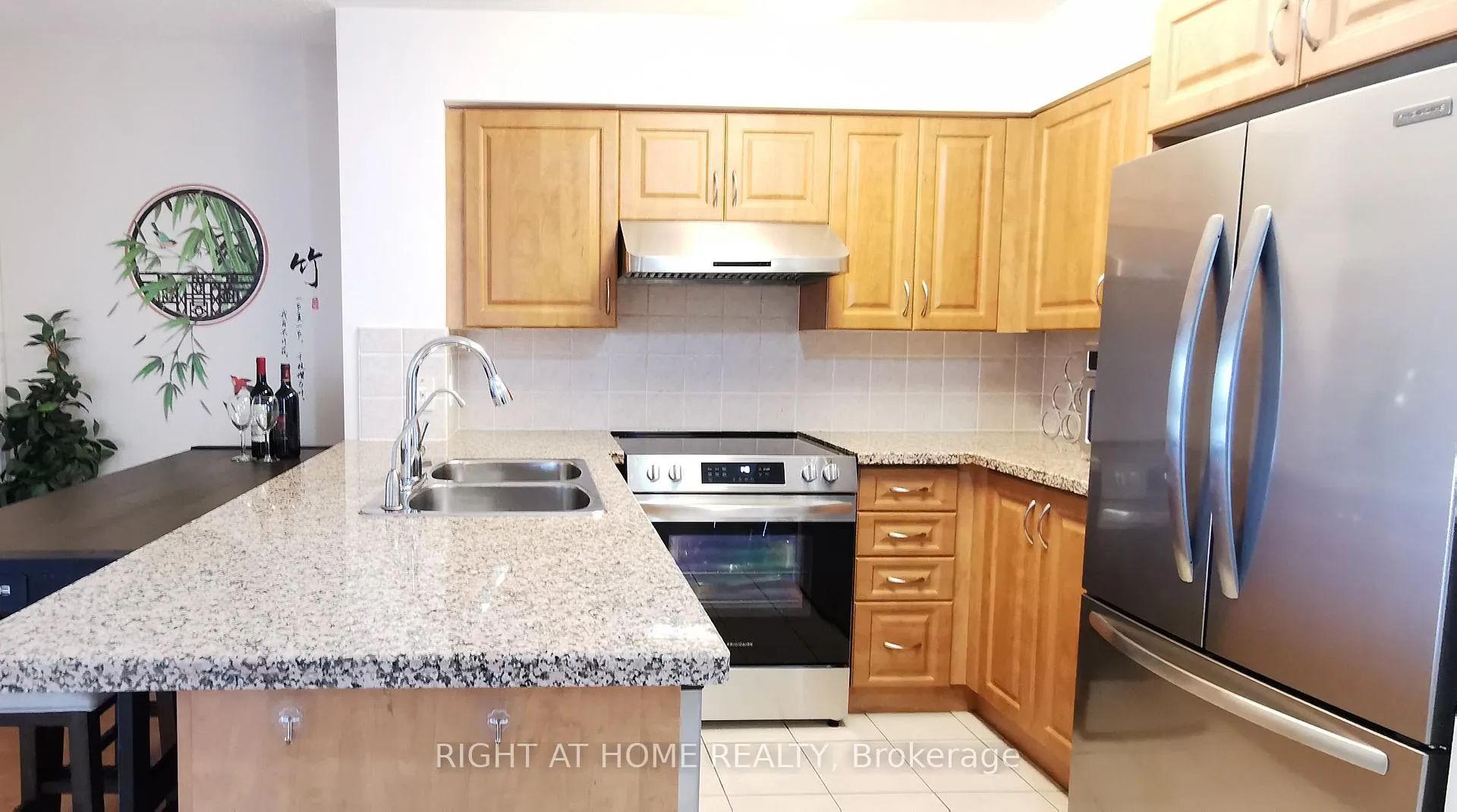 Photo 2 of Unit 613, 7363 Kennedy Road, Markham, Milliken Mills East — HOMEH