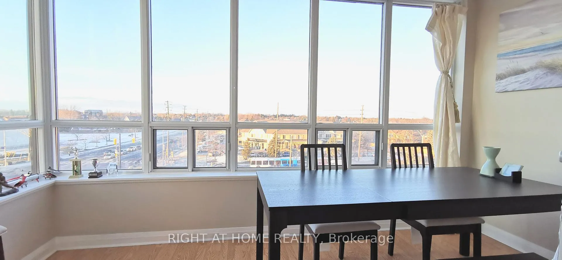 Photo 6 of Unit 613, 7363 Kennedy Road, Markham, Milliken Mills East — HOMEH