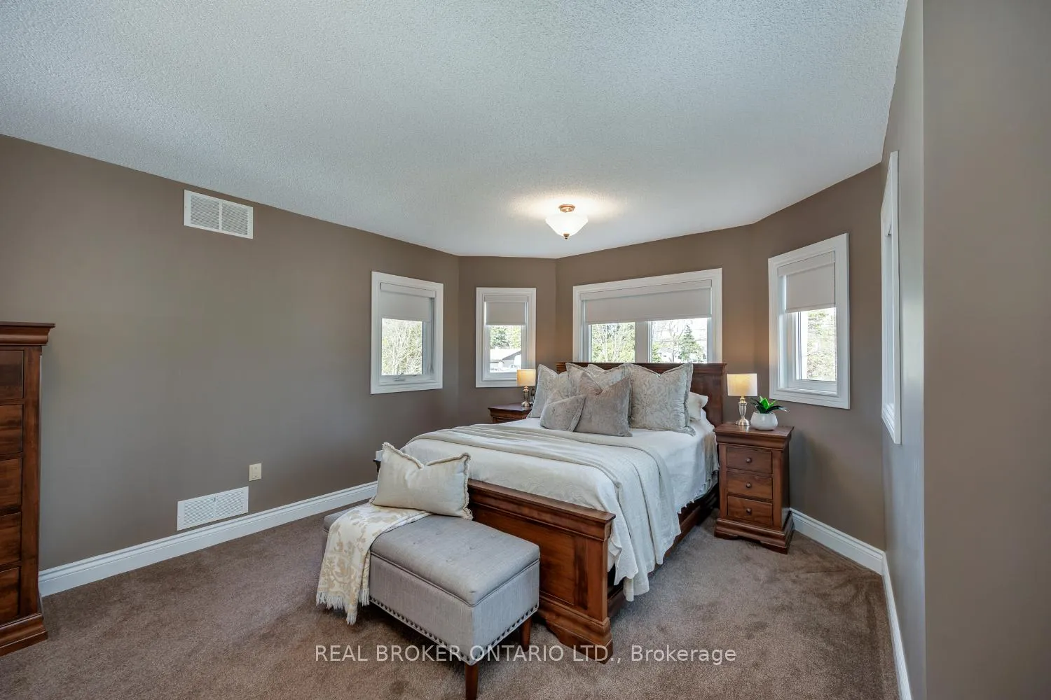Photo 20 of 3 Remi Court, Clarington, Newcastle — HOMEH