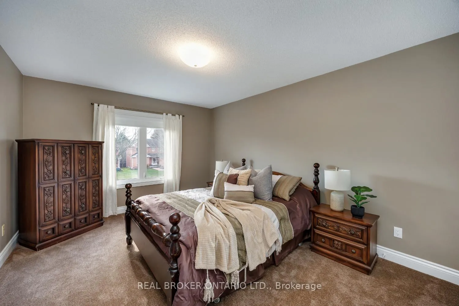 Photo 24 of 3 Remi Court, Clarington, Newcastle — HOMEH