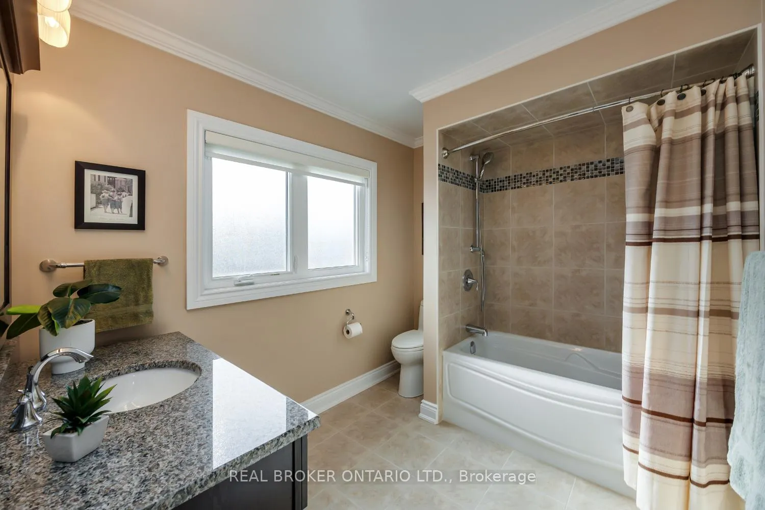 Photo 27 of 3 Remi Court, Clarington, Newcastle — HOMEH