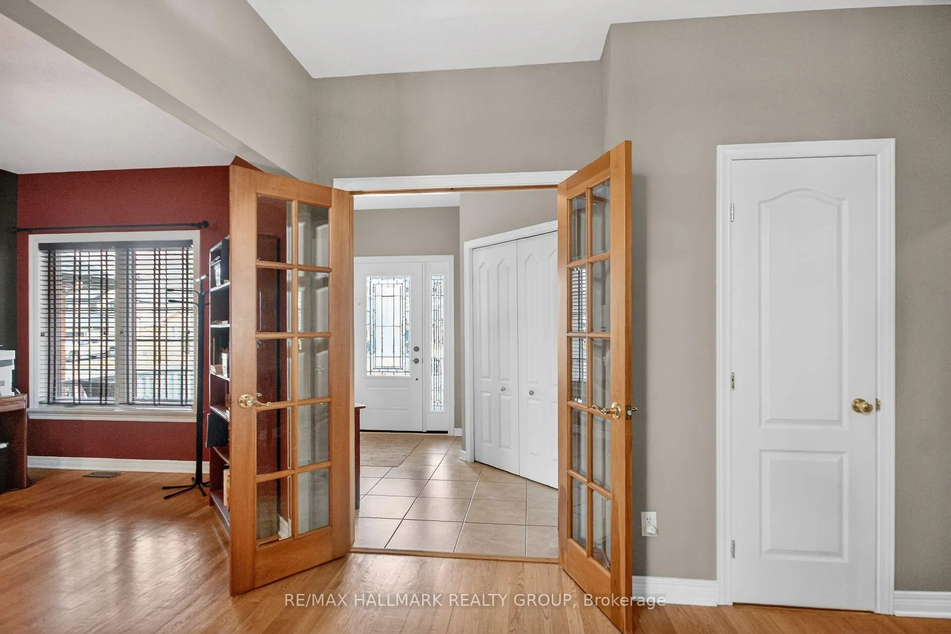 Photo 3 of 177 Redpath Drive, Ottawa, Barrhaven East — HOMEH