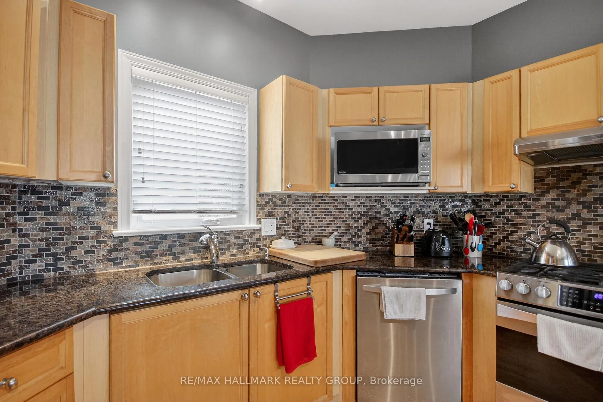 Photo 10 of 177 Redpath Drive, Ottawa, Barrhaven East — HOMEH