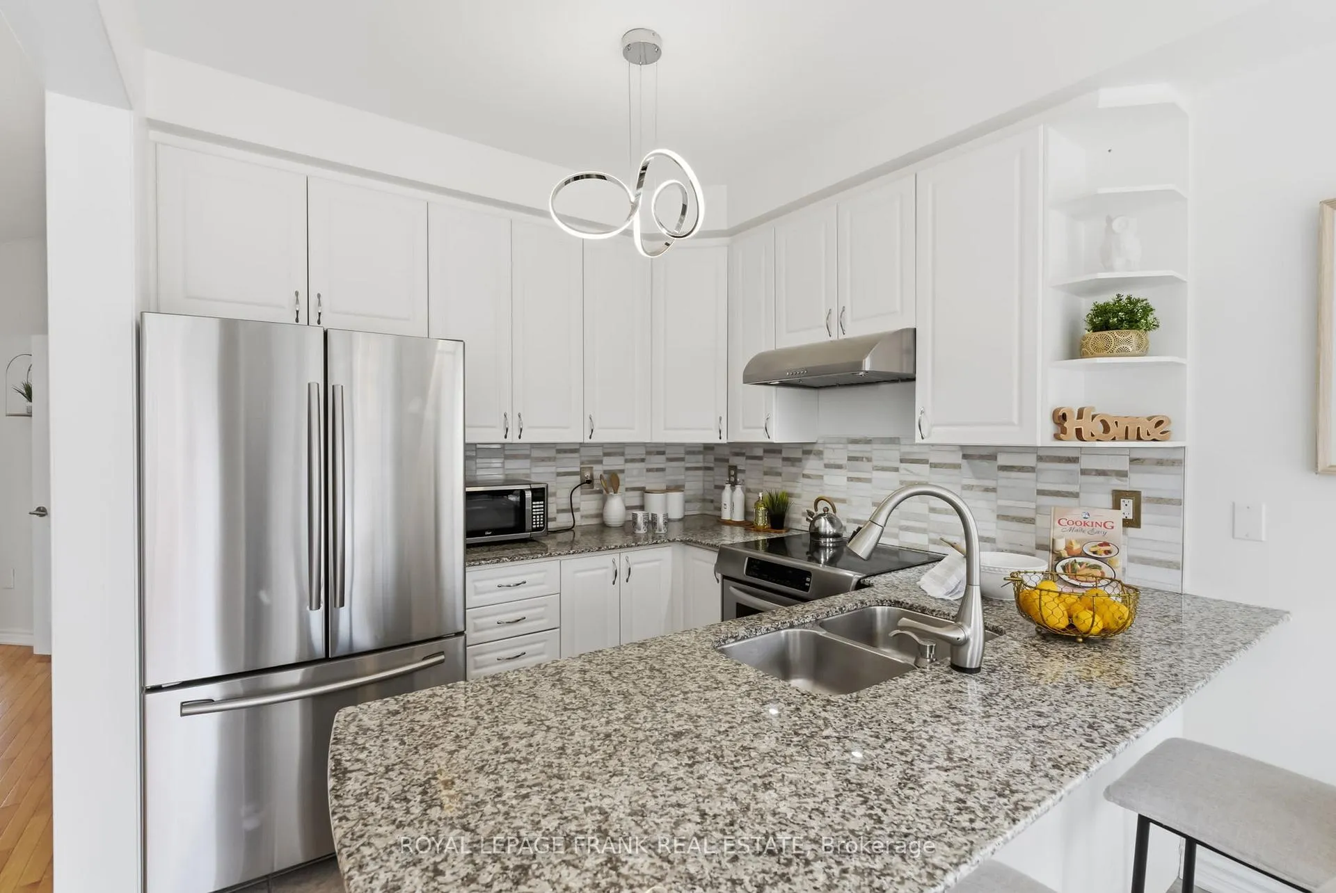 Photo 11 of 68 Forrester Drive, Clarington, Bowmanville — HOMEH