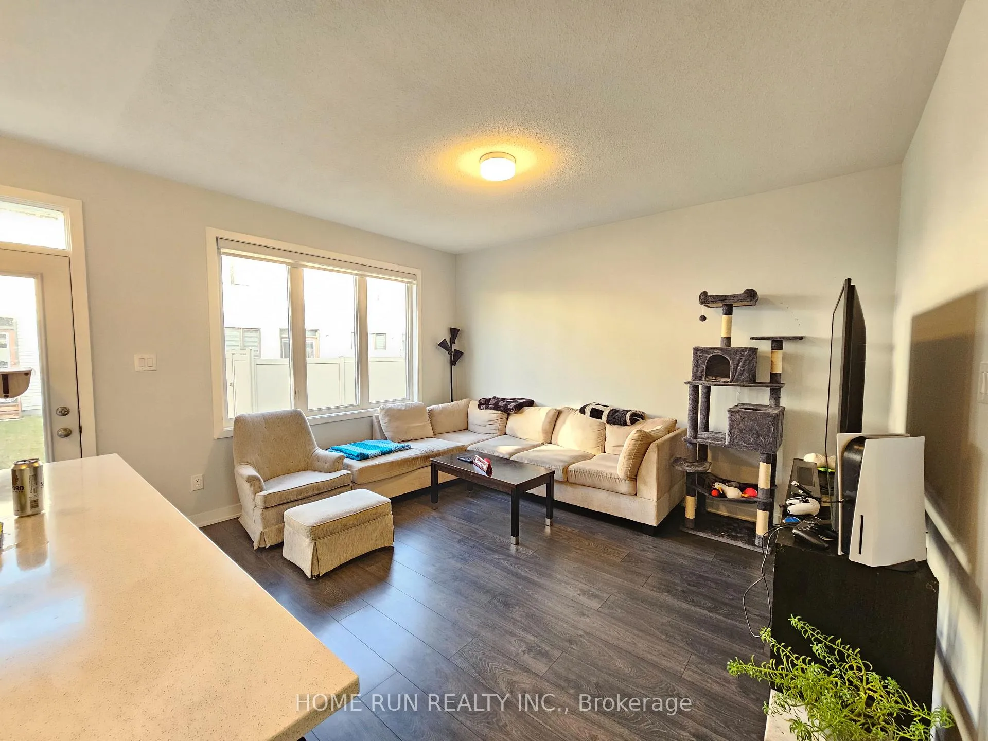 Photo 2 of 233 Billrian Crescent, Ottawa, Stittsville (North) — HOMEH
