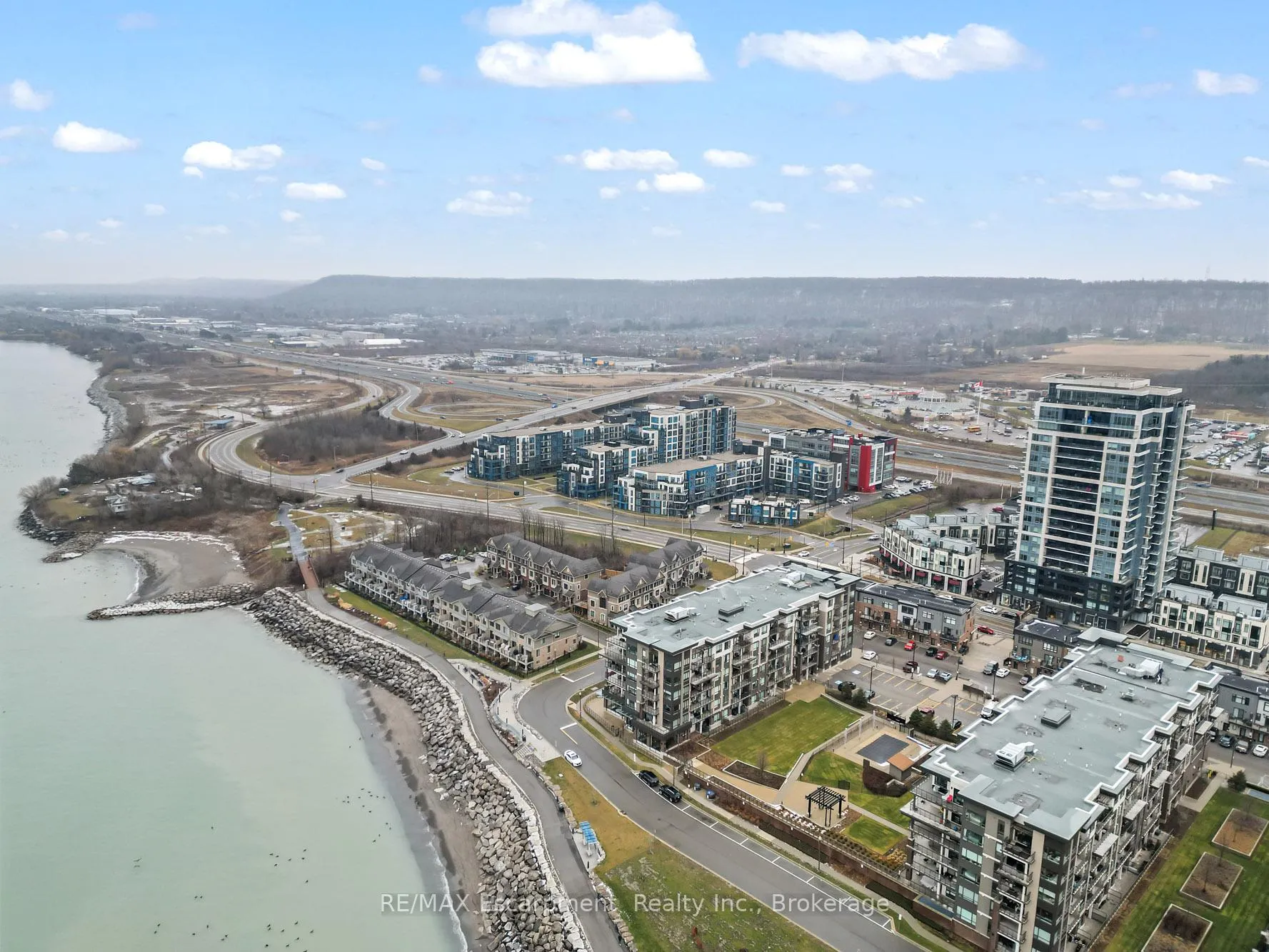 Photo 18 of Unit 218, 10 Esplanade Lane, Grimsby, Grimsby Beach — HOMEH