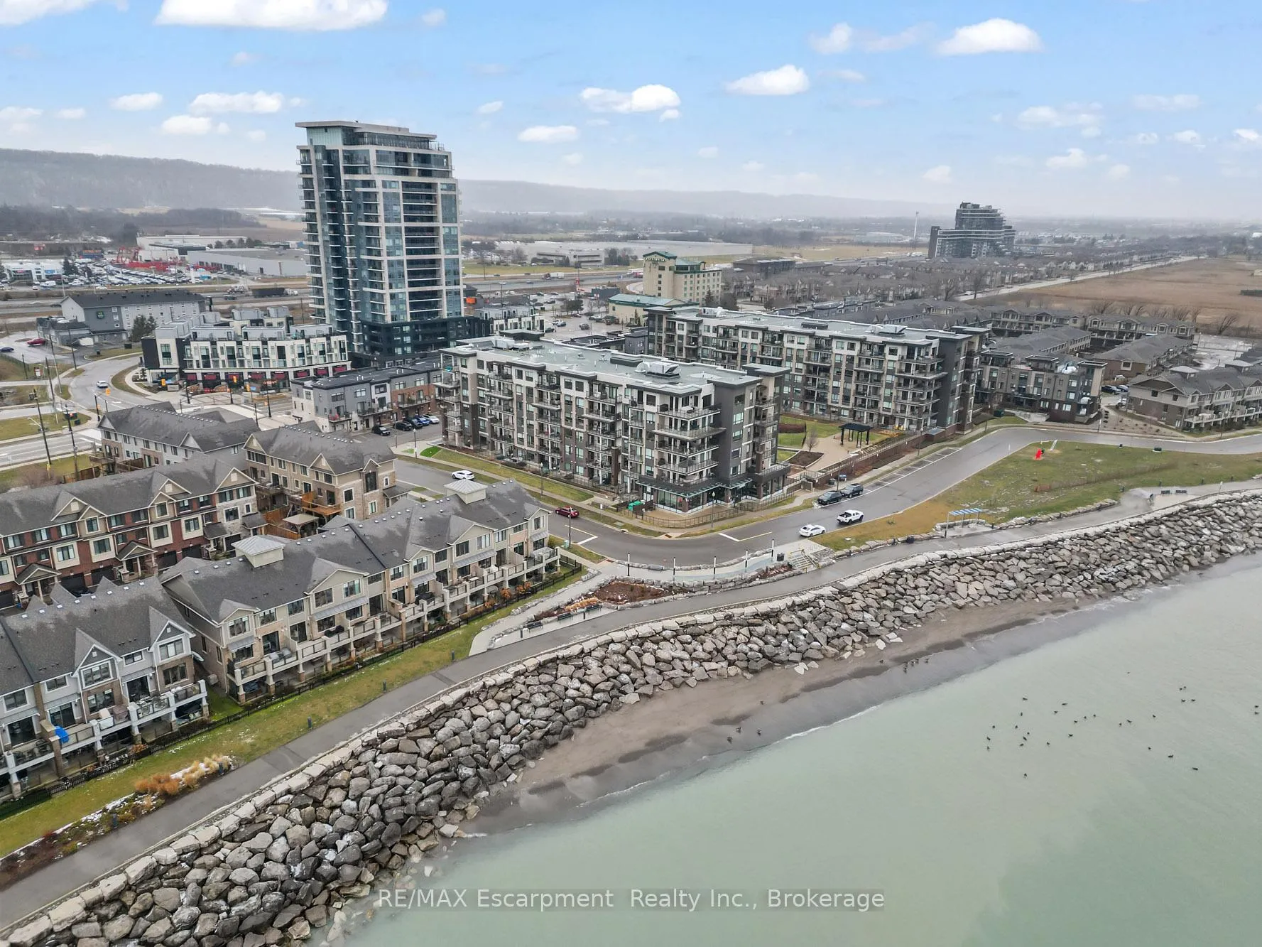 Photo 19 of Unit 218, 10 Esplanade Lane, Grimsby, Grimsby Beach — HOMEH