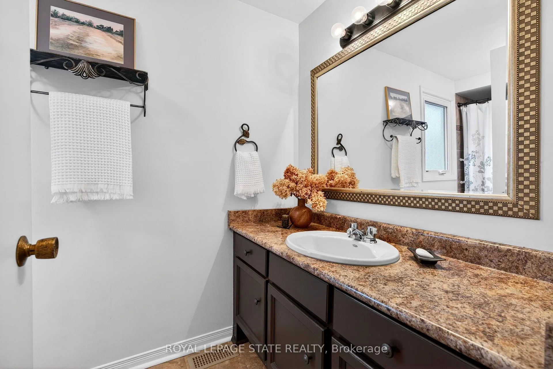 Photo 39 of 103 Turnbull Road, Hamilton, Dundas — HOMEH