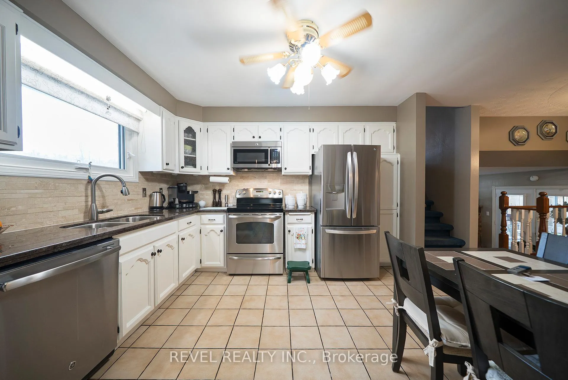 Photo 10 of 45 Clench Avenue, Brantford — HOMEH