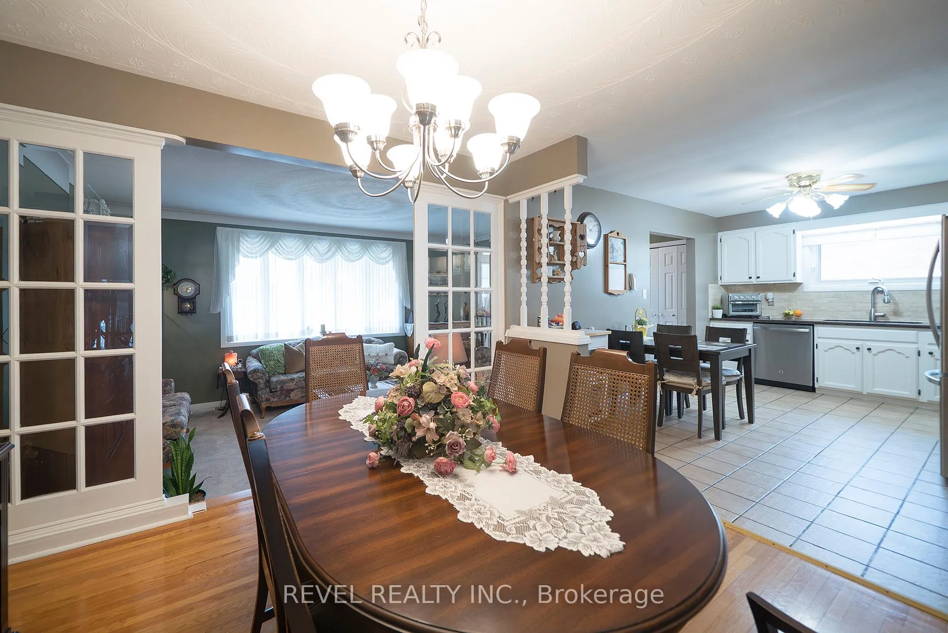 Photo 15 of 45 Clench Avenue, Brantford — HOMEH