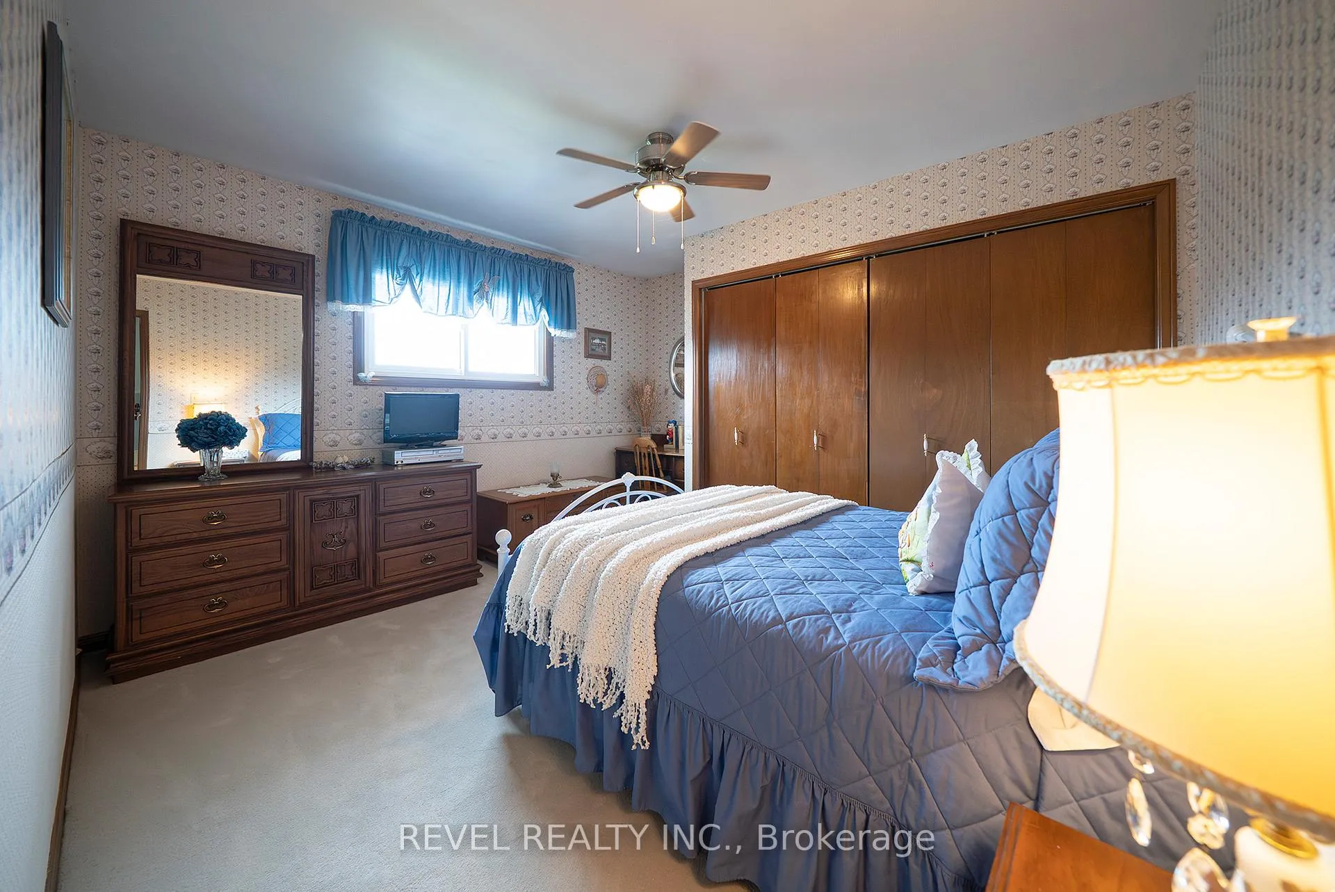 Photo 23 of 45 Clench Avenue, Brantford — HOMEH