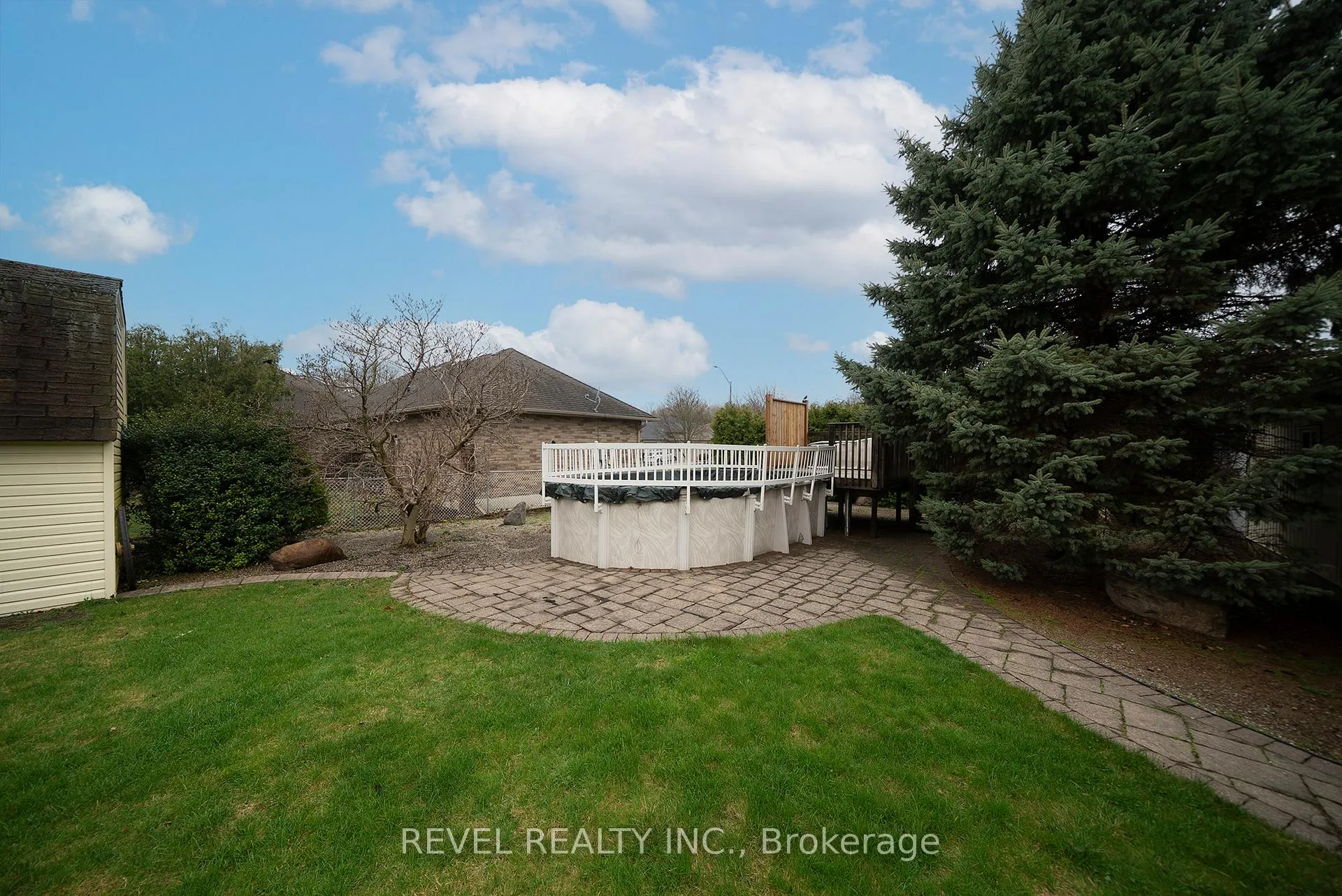 Photo 42 of 45 Clench Avenue, Brantford — HOMEH
