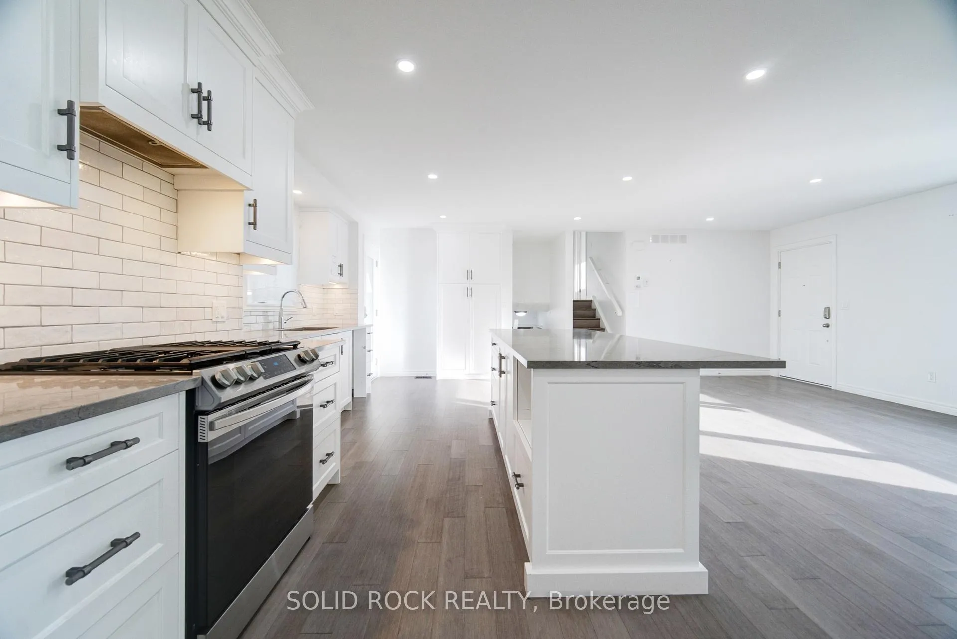 Photo 10 of 25 Patterson Avenue, Brantford, Echo Place — HOMEH
