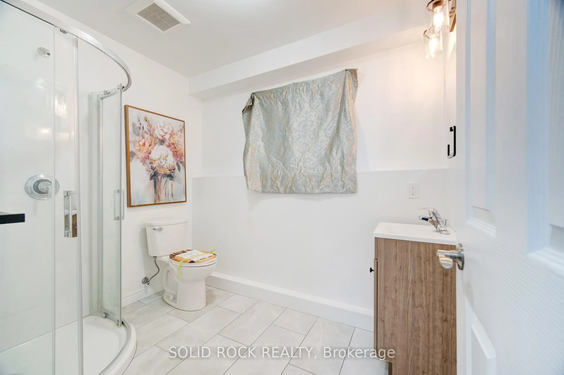 Photo 12 of 25 Patterson Avenue, Brantford, Echo Place — HOMEH