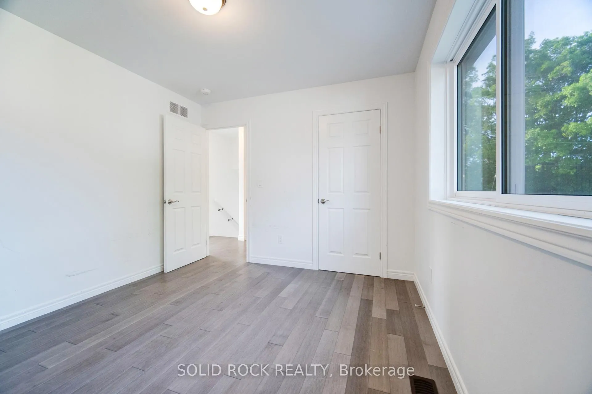 Photo 24 of 25 Patterson Avenue, Brantford, Echo Place — HOMEH