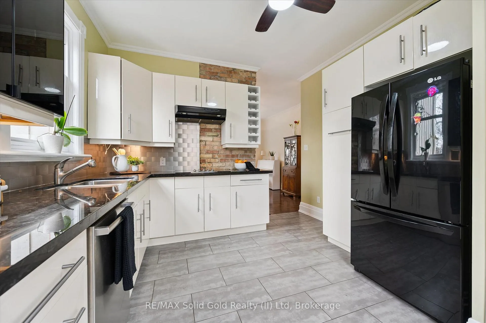 Photo 16 of 15 Samuel Street, Kitchener — HOMEH