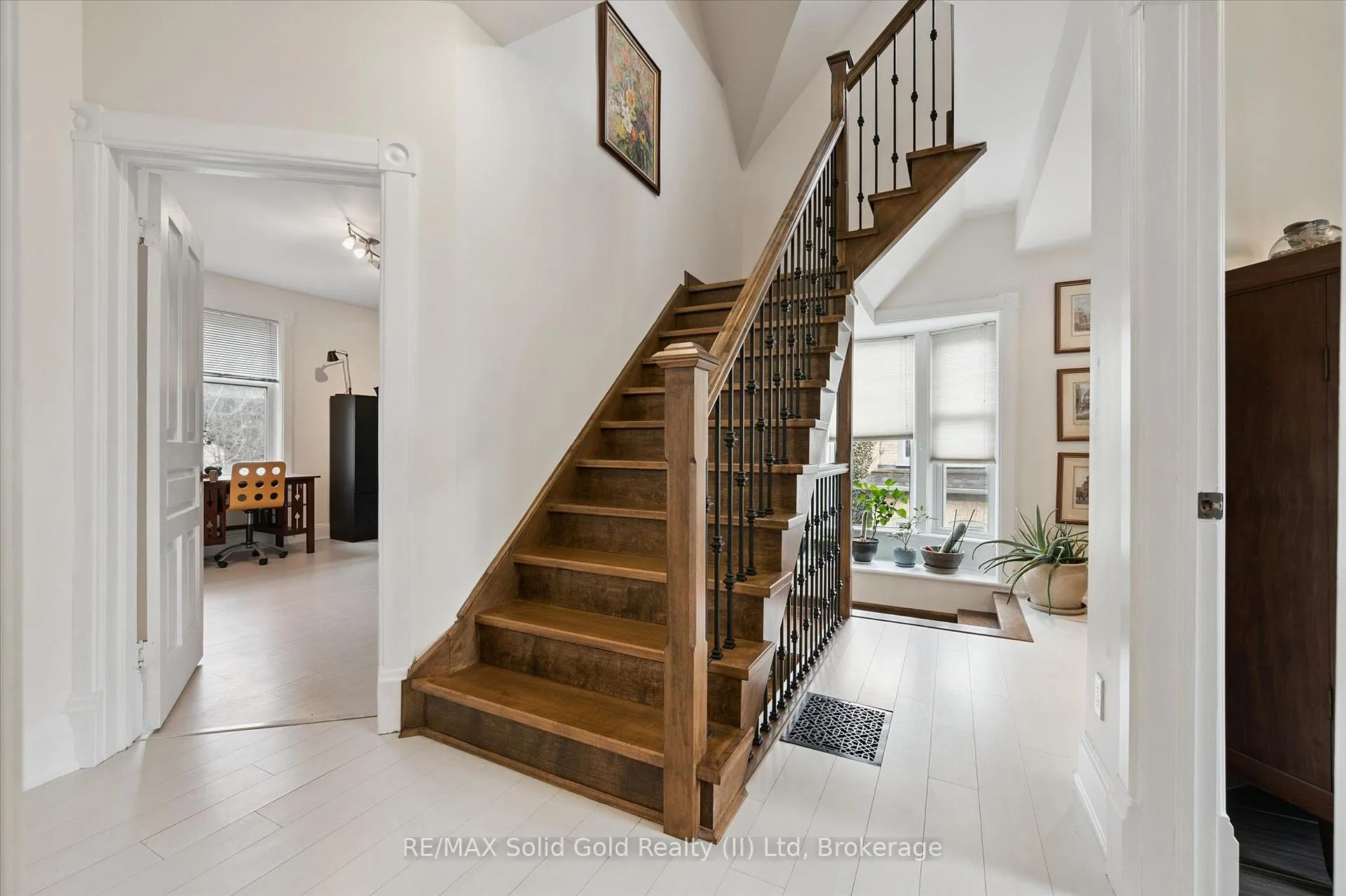 Photo 21 of 15 Samuel Street, Kitchener — HOMEH