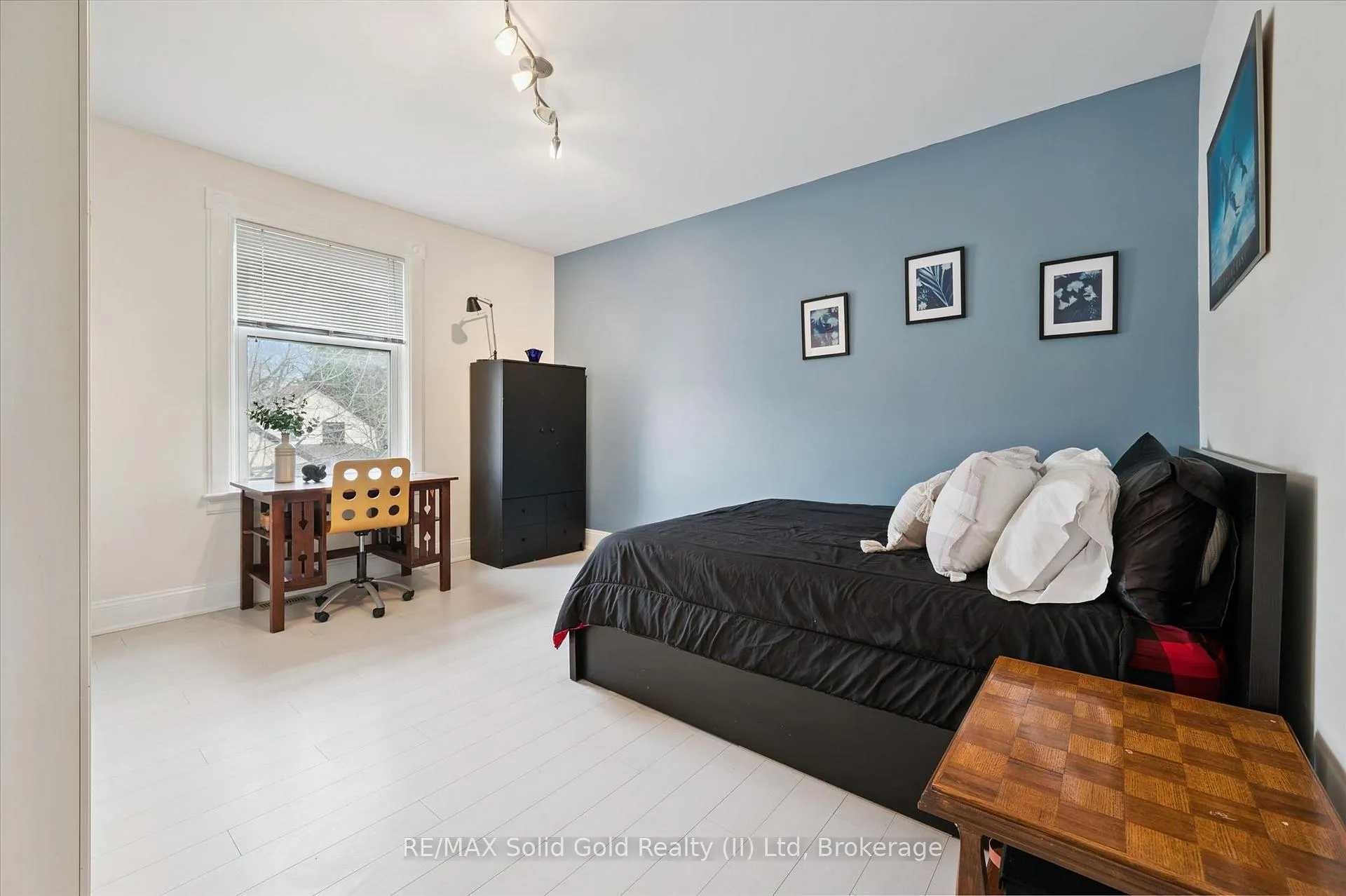 Photo 26 of 15 Samuel Street, Kitchener — HOMEH