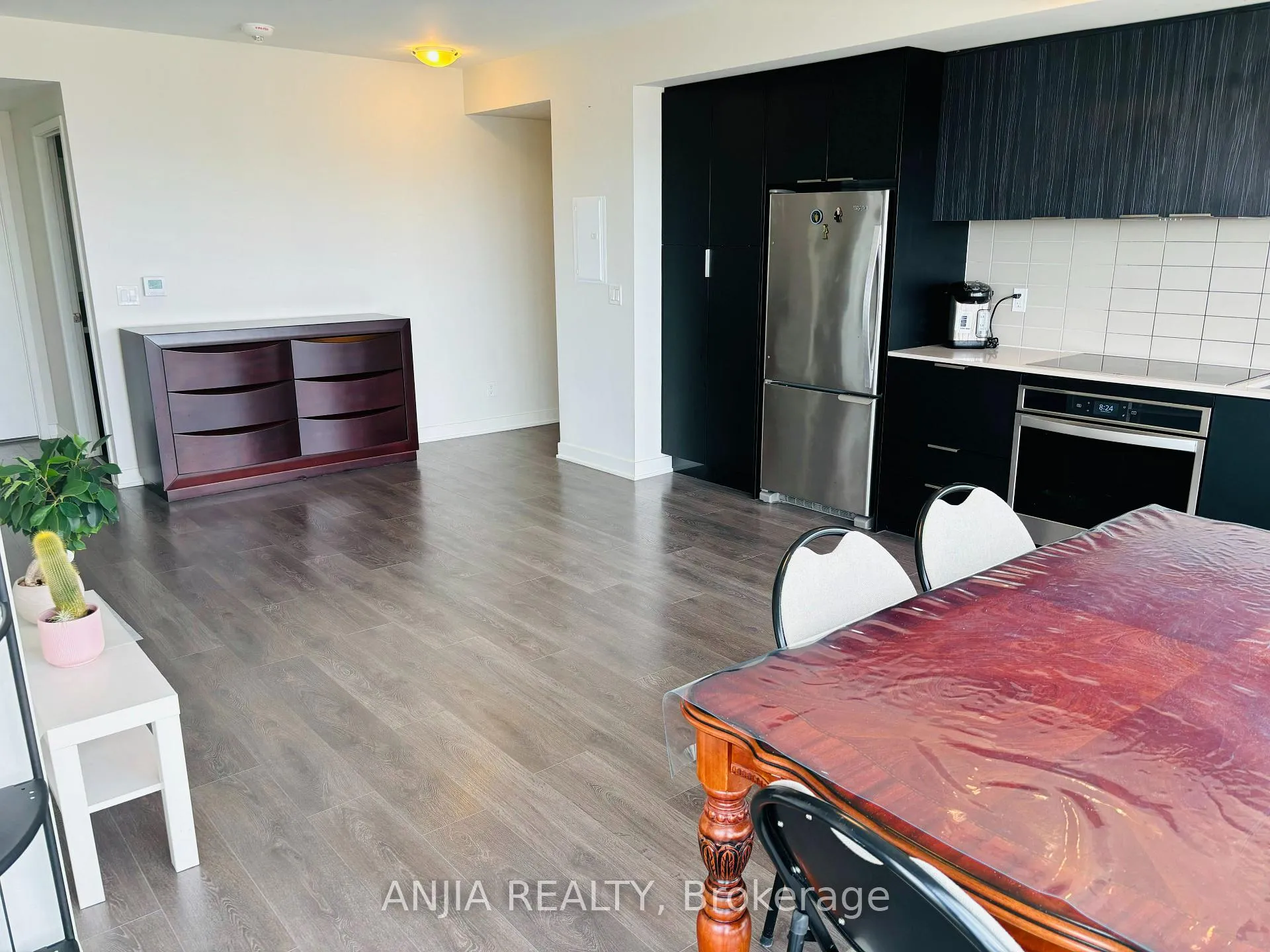 Photo 4 of Unit 1807, 6 Sonic Way, Toronto, Flemingdon Park — HOMEH