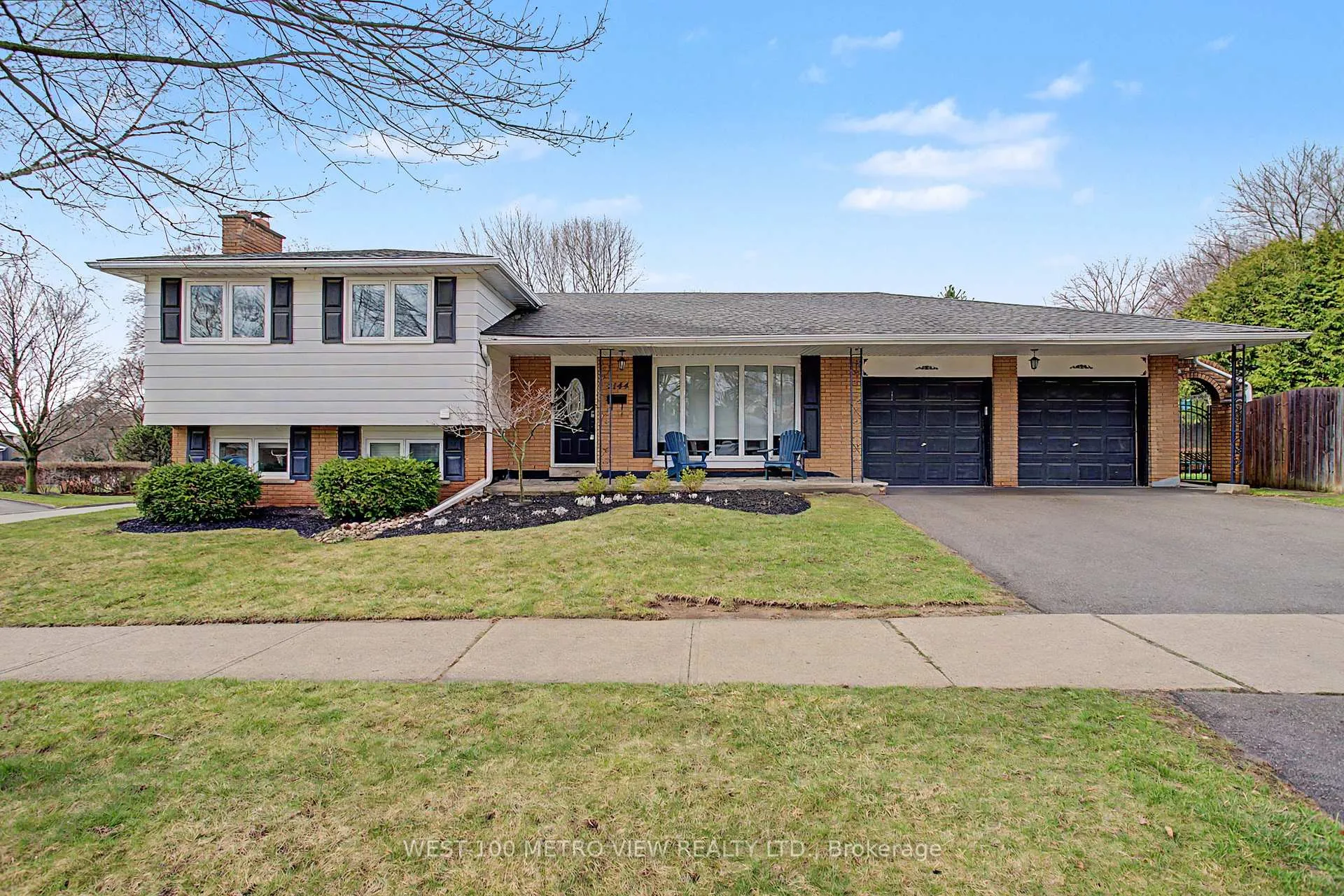 Front of 2144 Sandringham Drive
