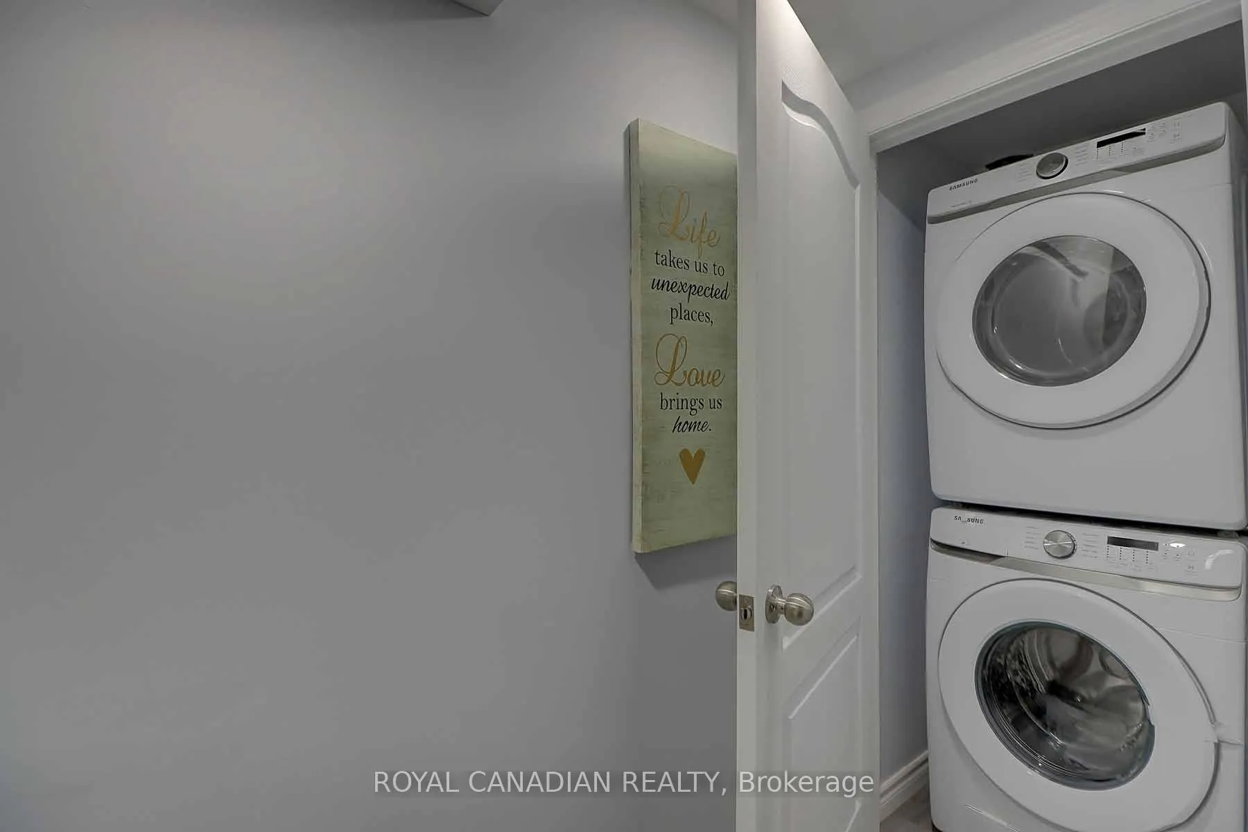 Photo 38 of 40 Doncaster Crescent, Clarington, Newcastle — HOMEH