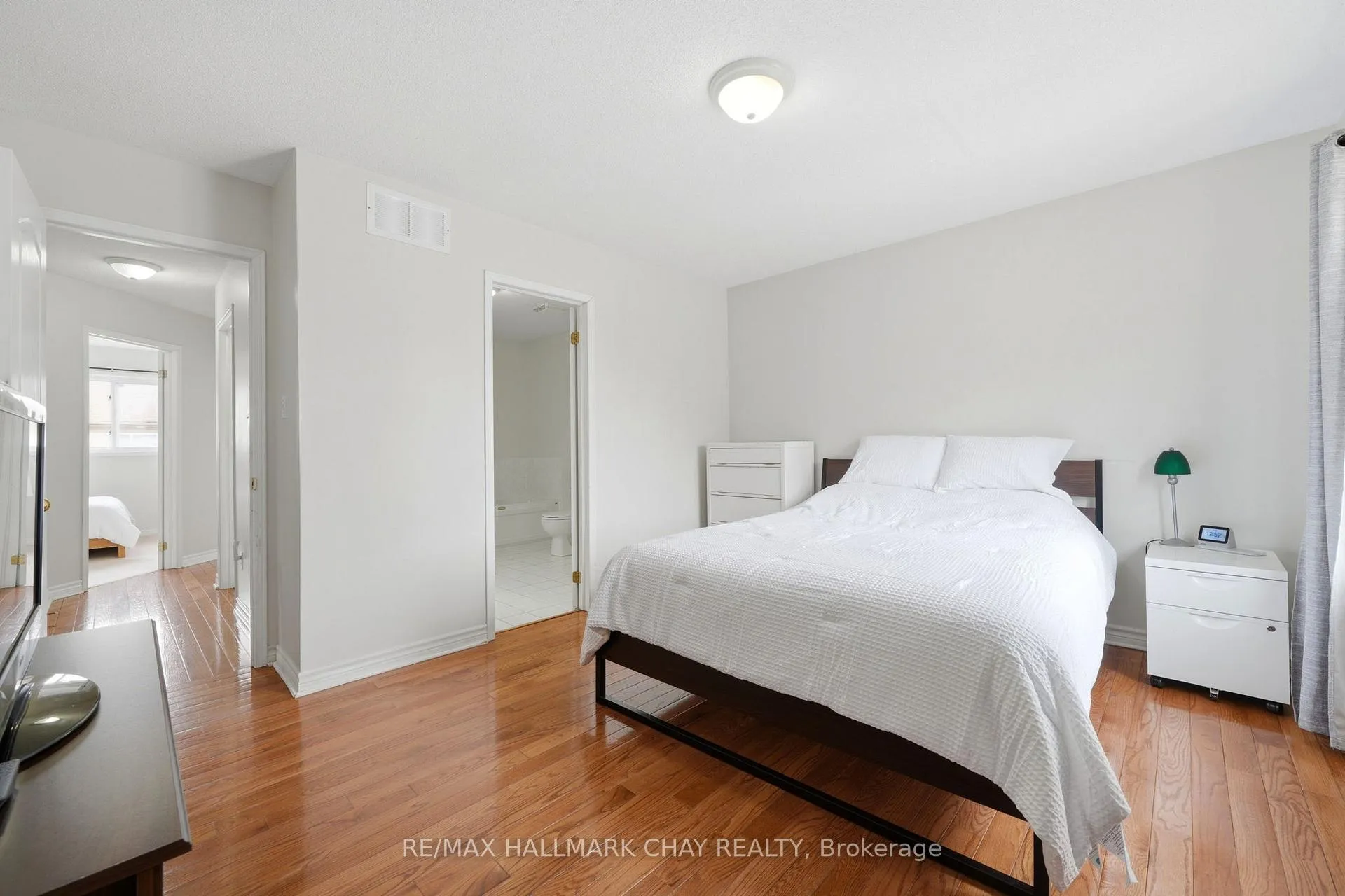 Photo 24 of 10 Parkside Crescent, Essa, Angus — HOMEH