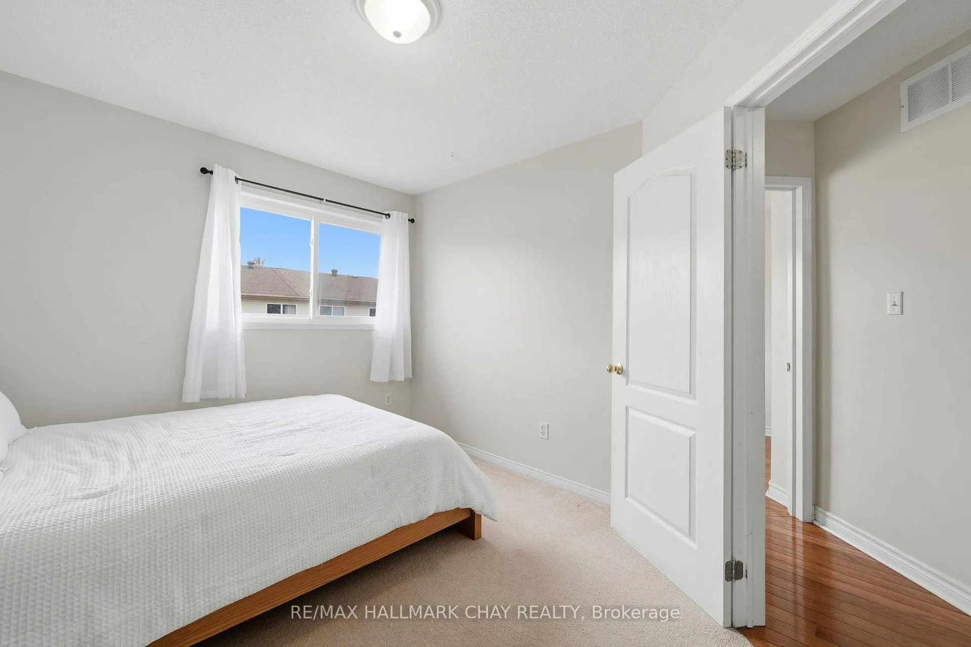 Photo 26 of 10 Parkside Crescent, Essa, Angus — HOMEH