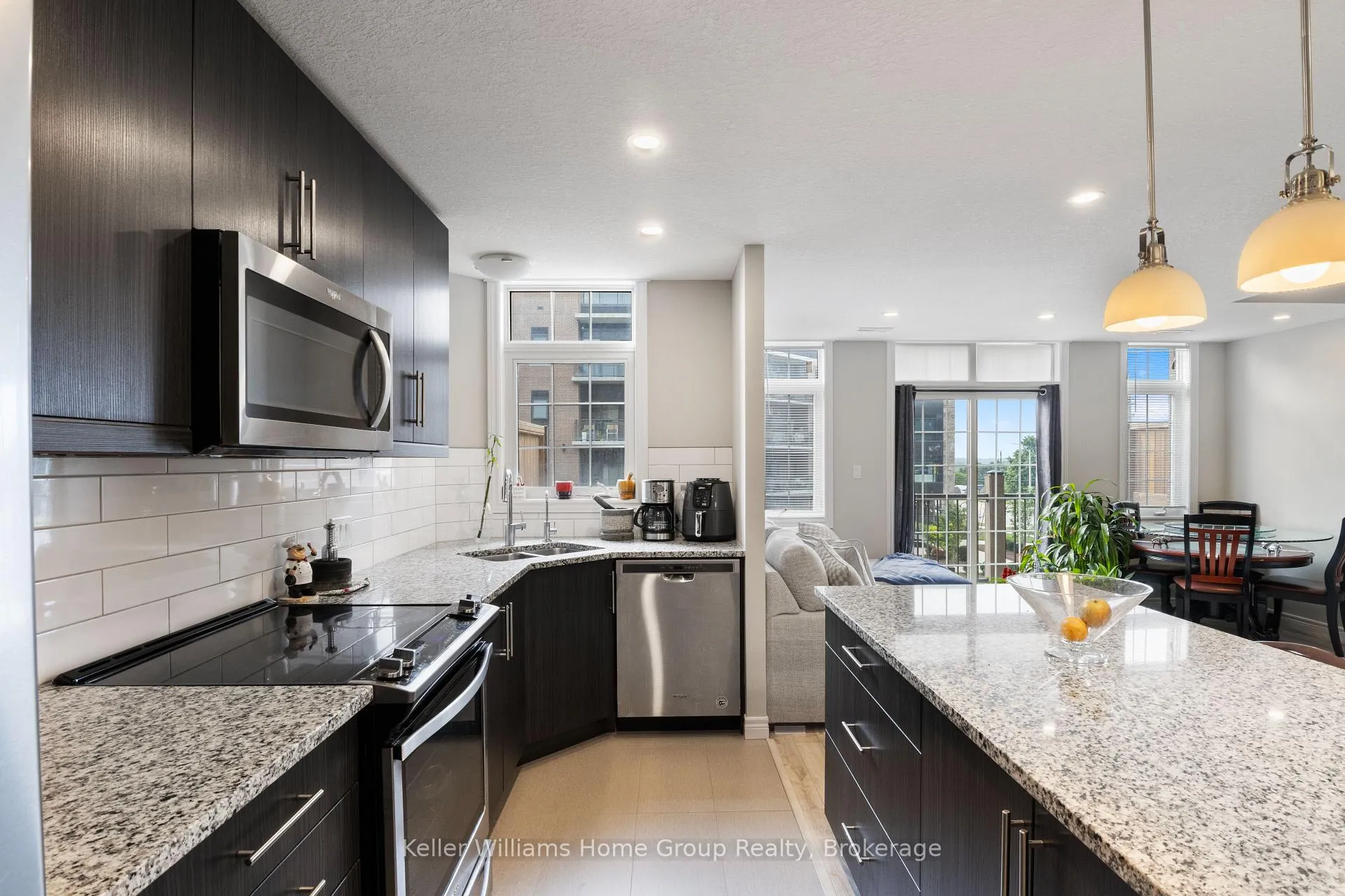 Front of Unit 314, 333 Gosling Gardens