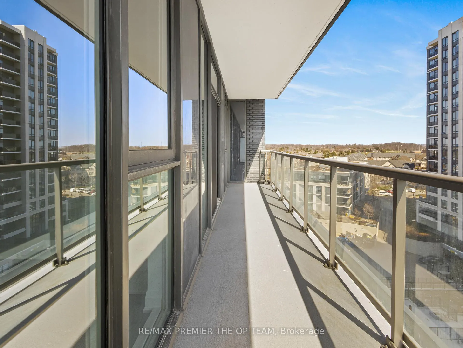 Photo 8 of Unit 817, 10 Gatineau Drive, Vaughan, Beverley Glen — HOMEH