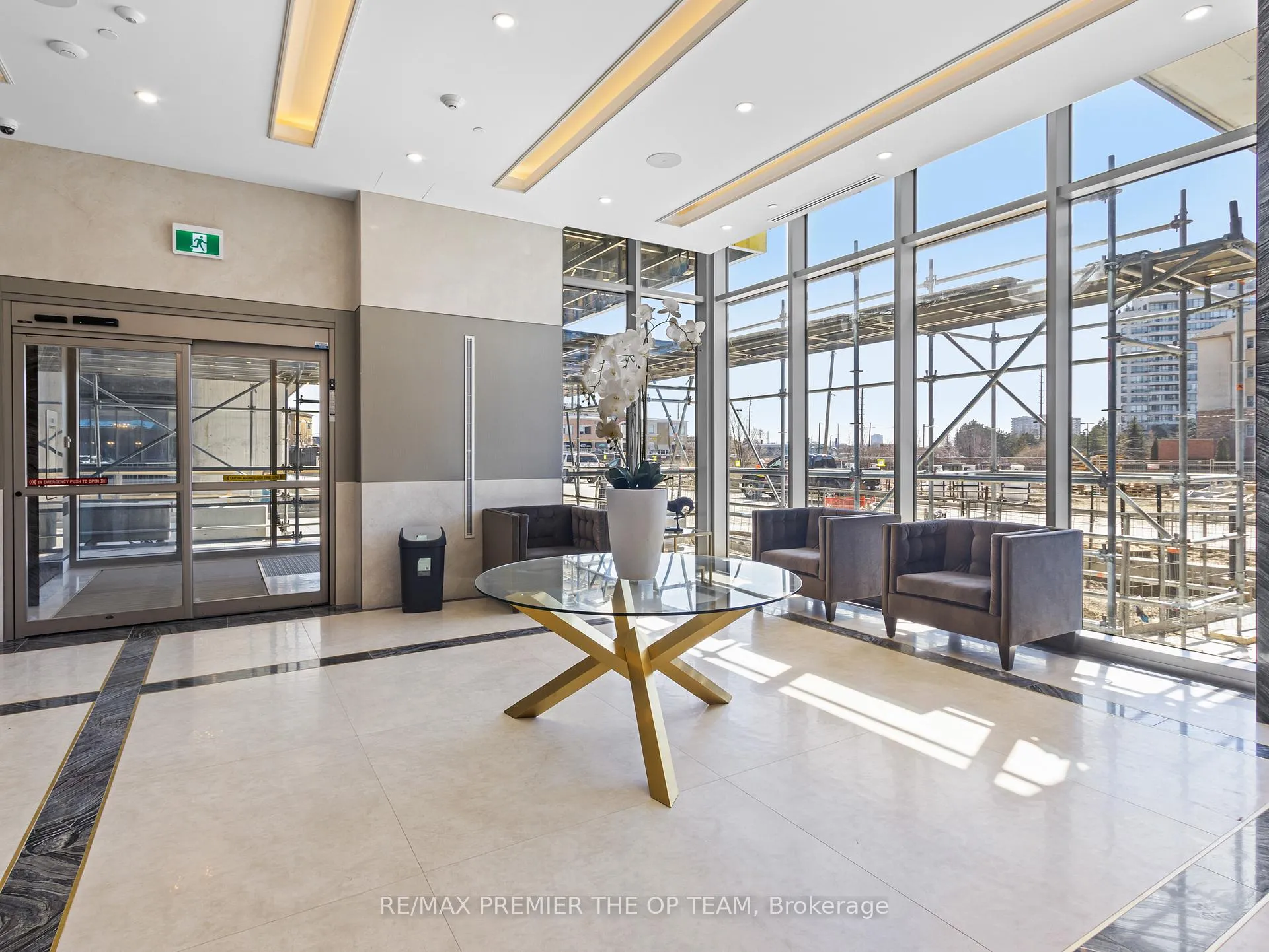 Photo 13 of Unit 817, 10 Gatineau Drive, Vaughan, Beverley Glen — HOMEH