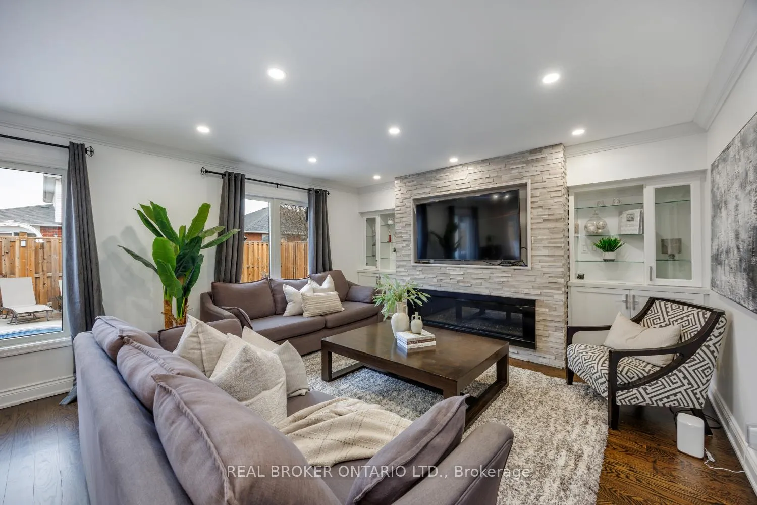 Photo 21 of 55 Mull Crescent, Clarington, Courtice — HOMEH
