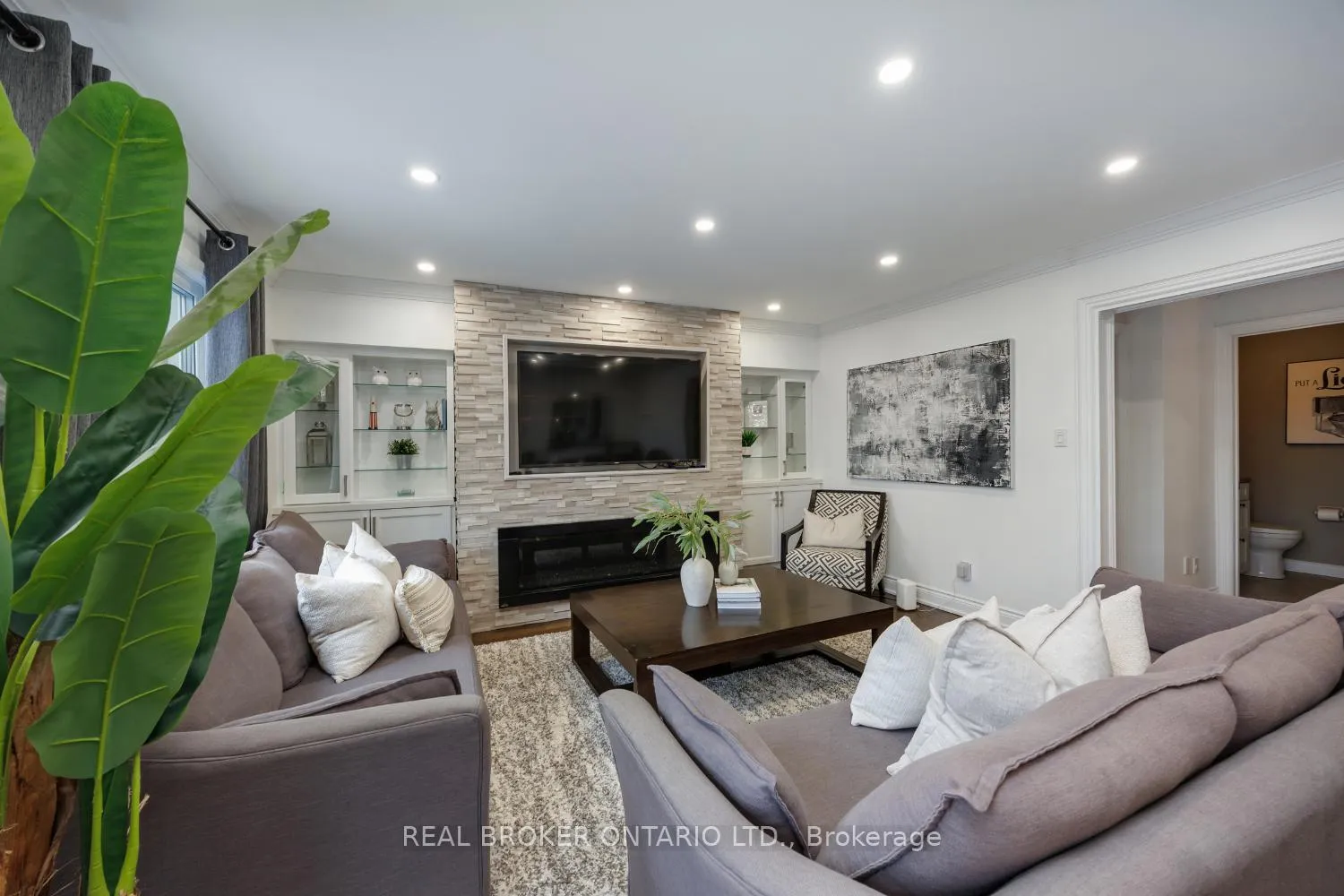 Photo 22 of 55 Mull Crescent, Clarington, Courtice — HOMEH