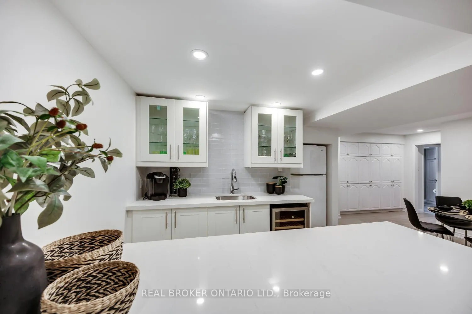 Photo 38 of 55 Mull Crescent, Clarington, Courtice — HOMEH
