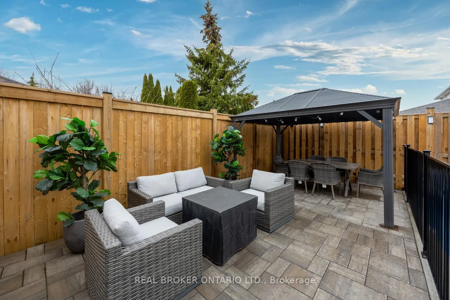Photo 42 of 55 Mull Crescent, Clarington, Courtice — HOMEH