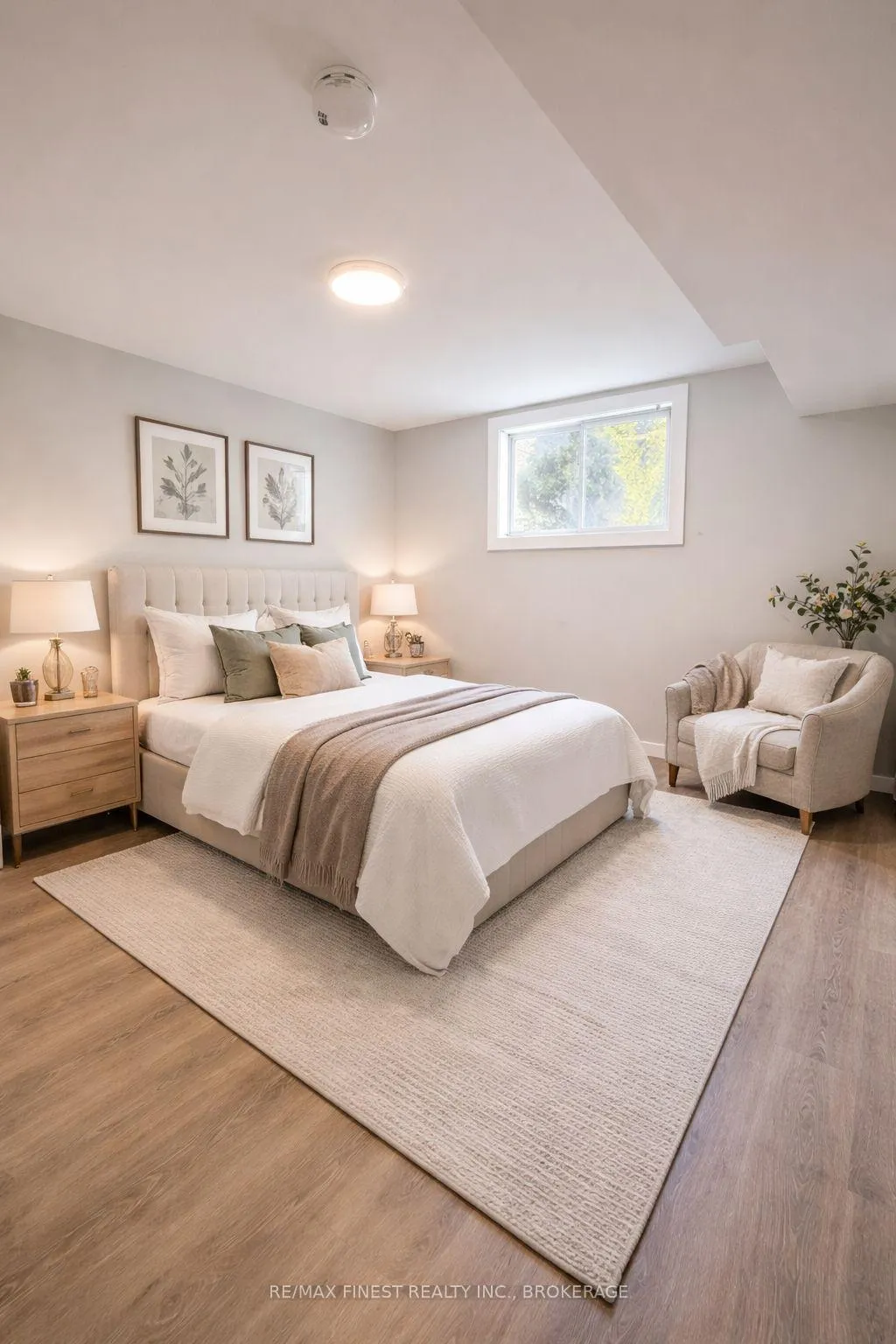 Photo 3 of Unit A, 7 Ainsley Place, Kingston, Rideau — HOMEH
