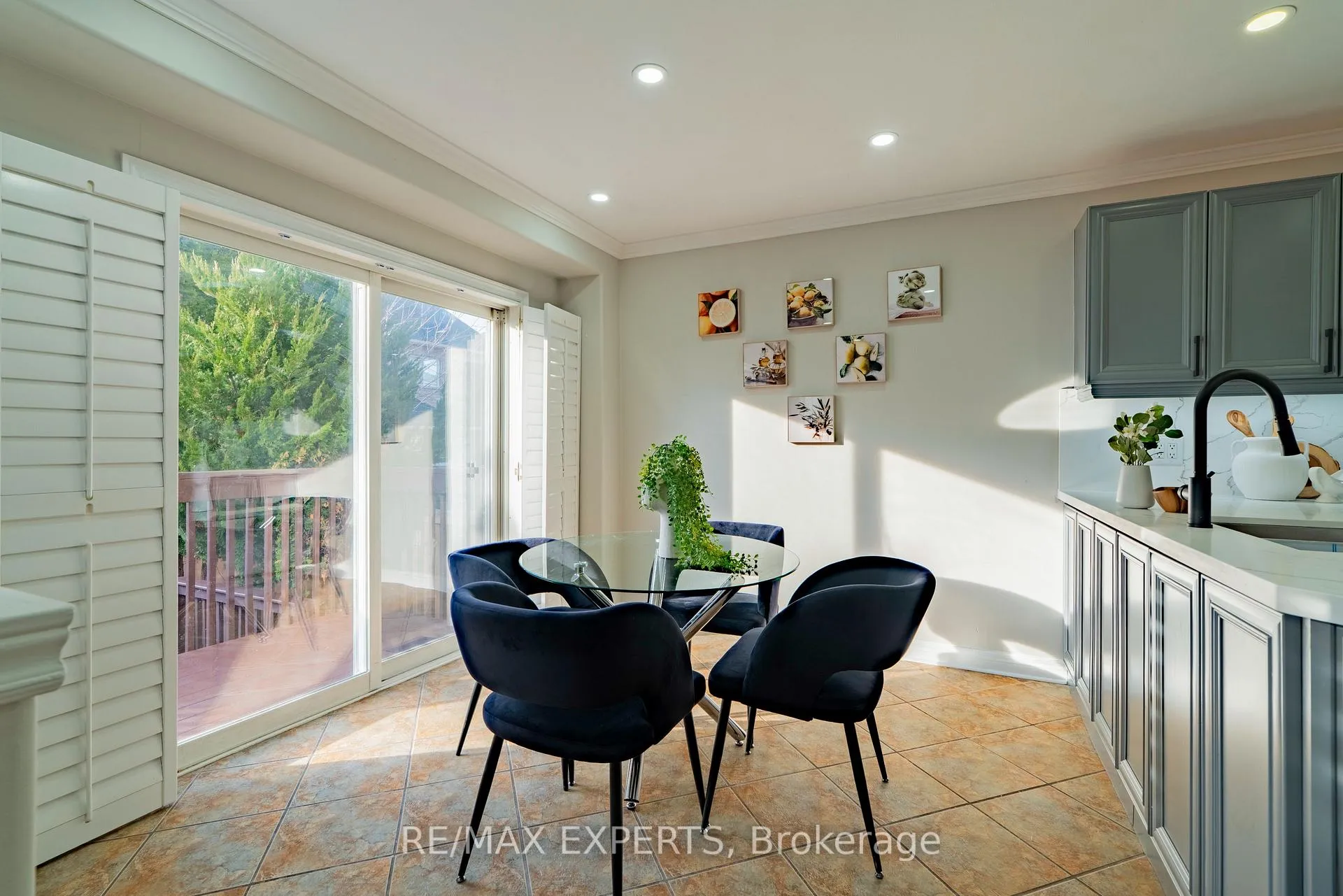 Photo 14 of 96 Sedgewick Circle, Brampton, Fletcher's Meadow — HOMEH