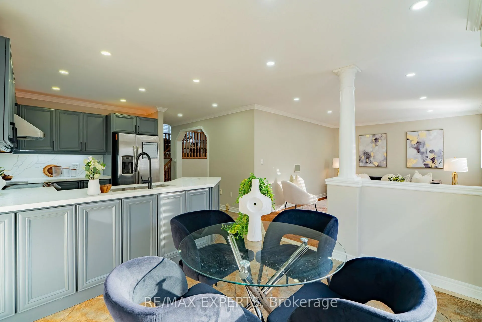 Photo 16 of 96 Sedgewick Circle, Brampton, Fletcher's Meadow — HOMEH