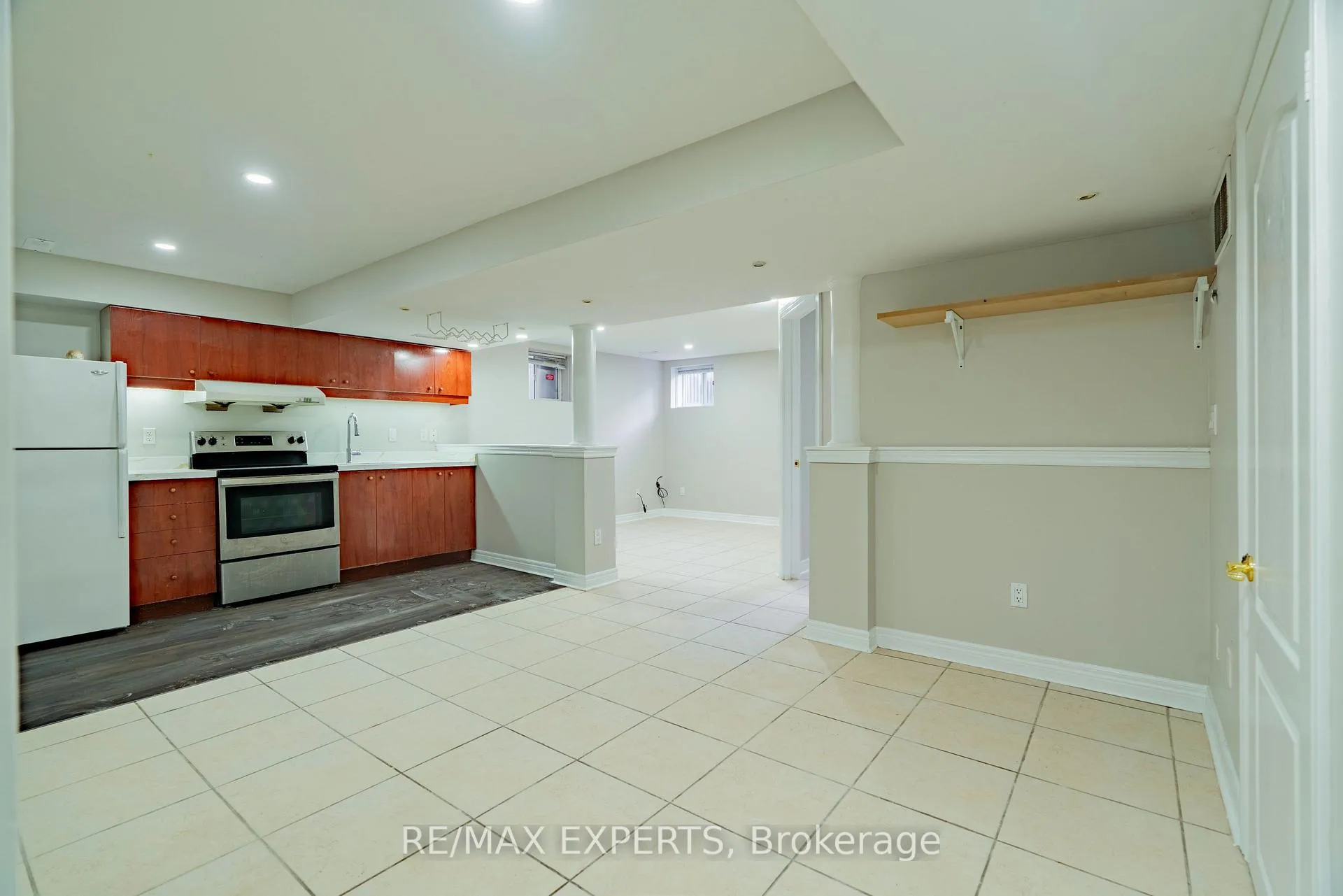Photo 34 of 96 Sedgewick Circle, Brampton, Fletcher's Meadow — HOMEH